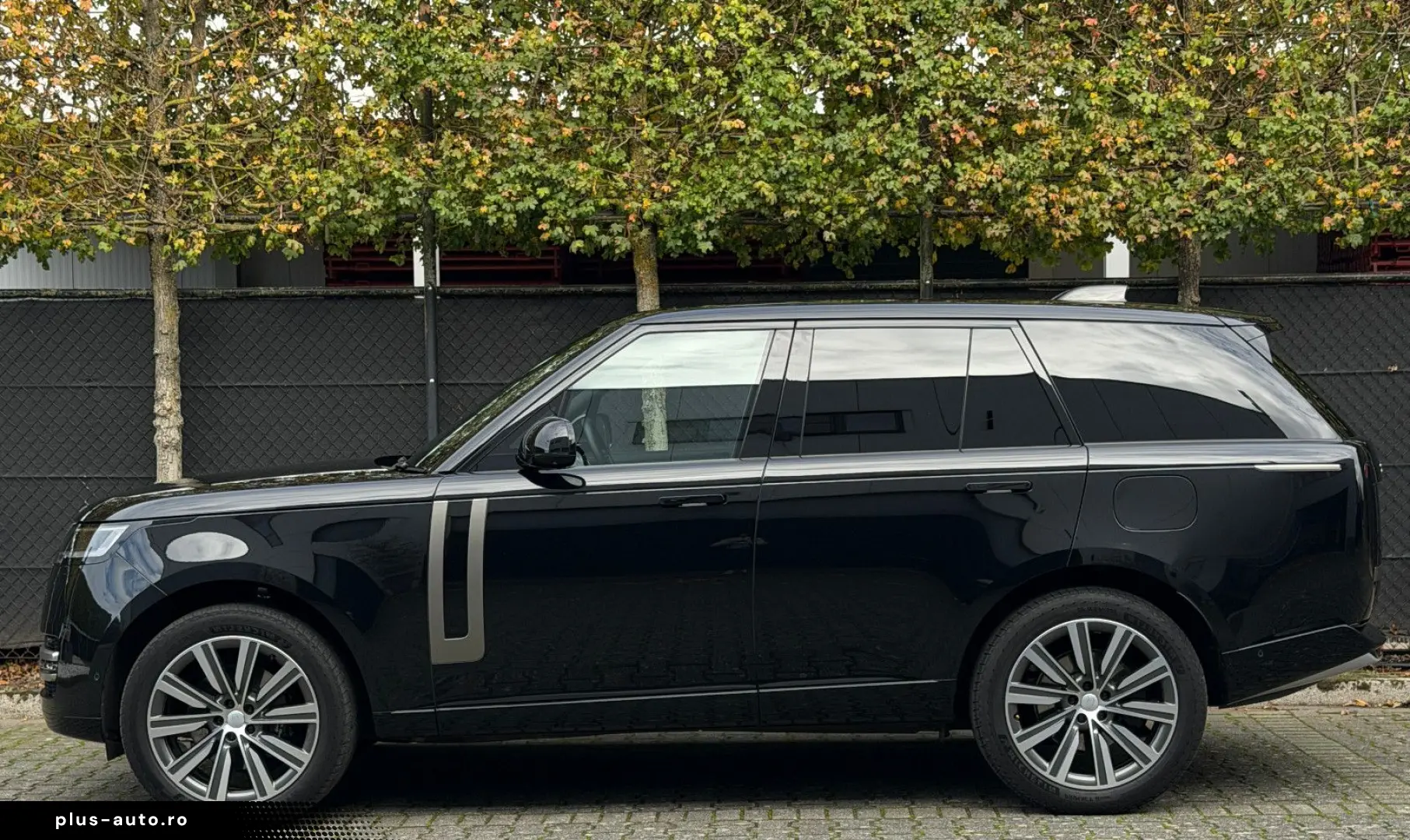 LAND ROVER Range Rover SE D300