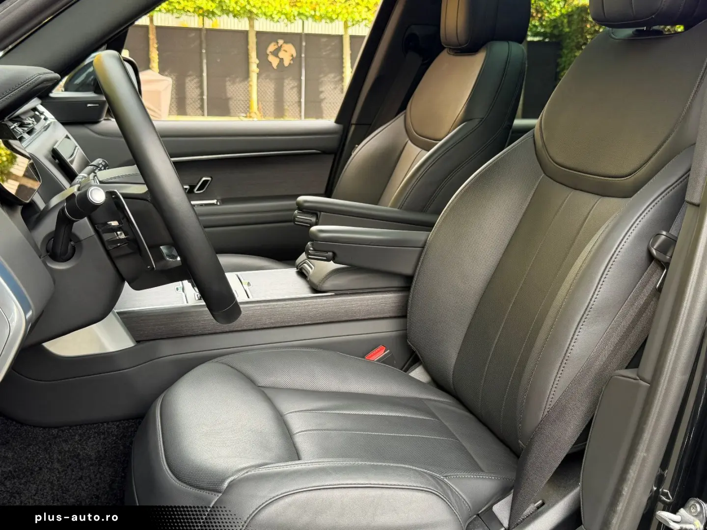 LAND ROVER Range Rover SE D300
