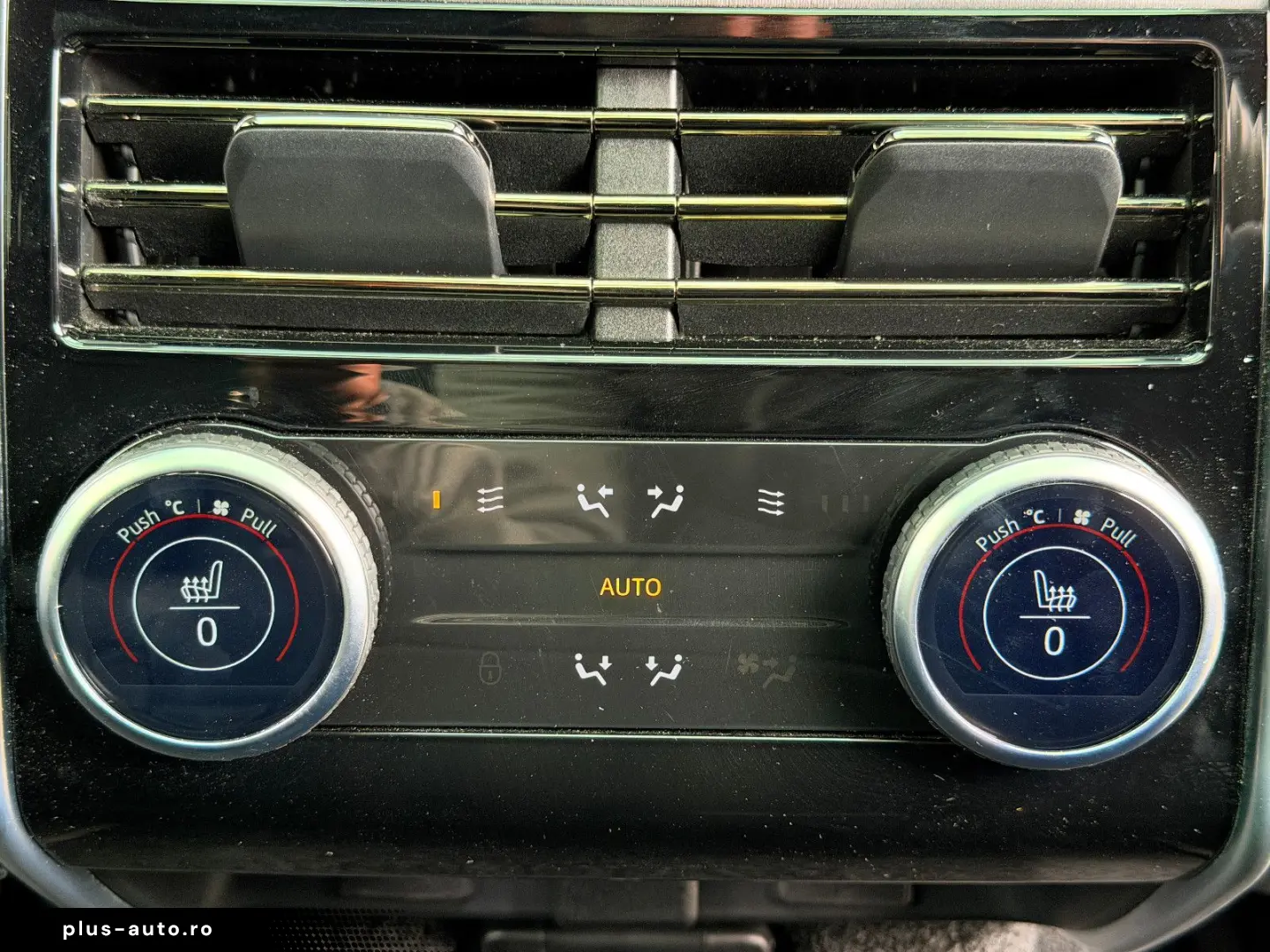 LAND ROVER Range Rover SE D300