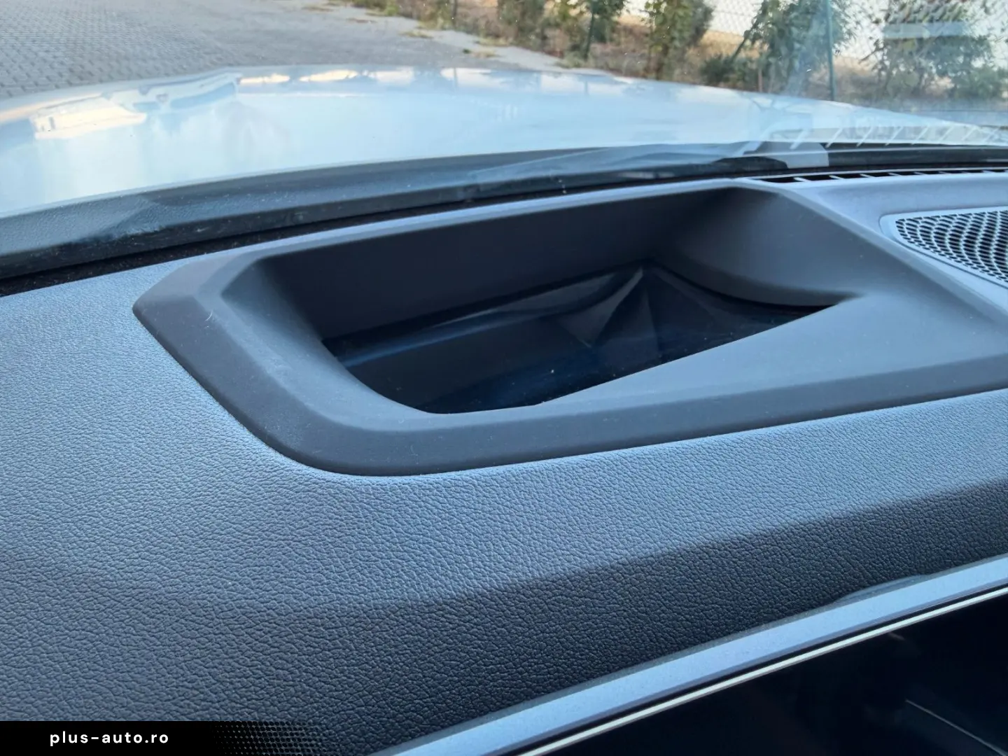 BMW M4 Coupe M-RACE TR. SCHALE KERAMIK CARBON MANUAL