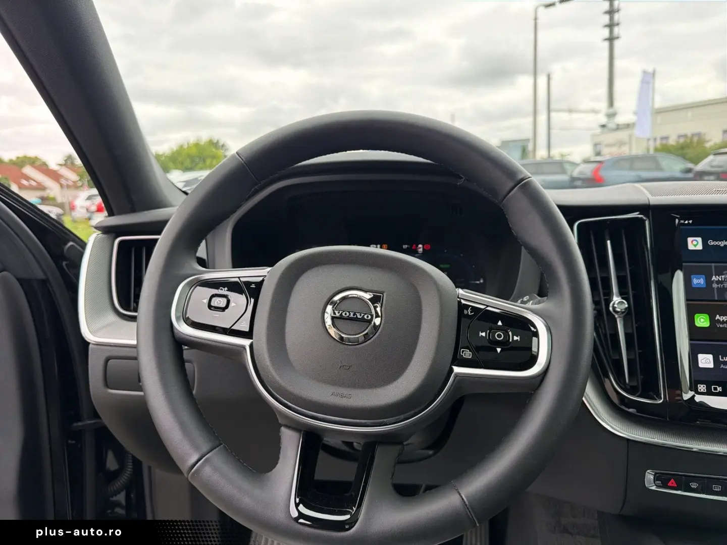 VOLVO XC60 T8 AWD Plus Black Edition 21  ACC FHZ H K
