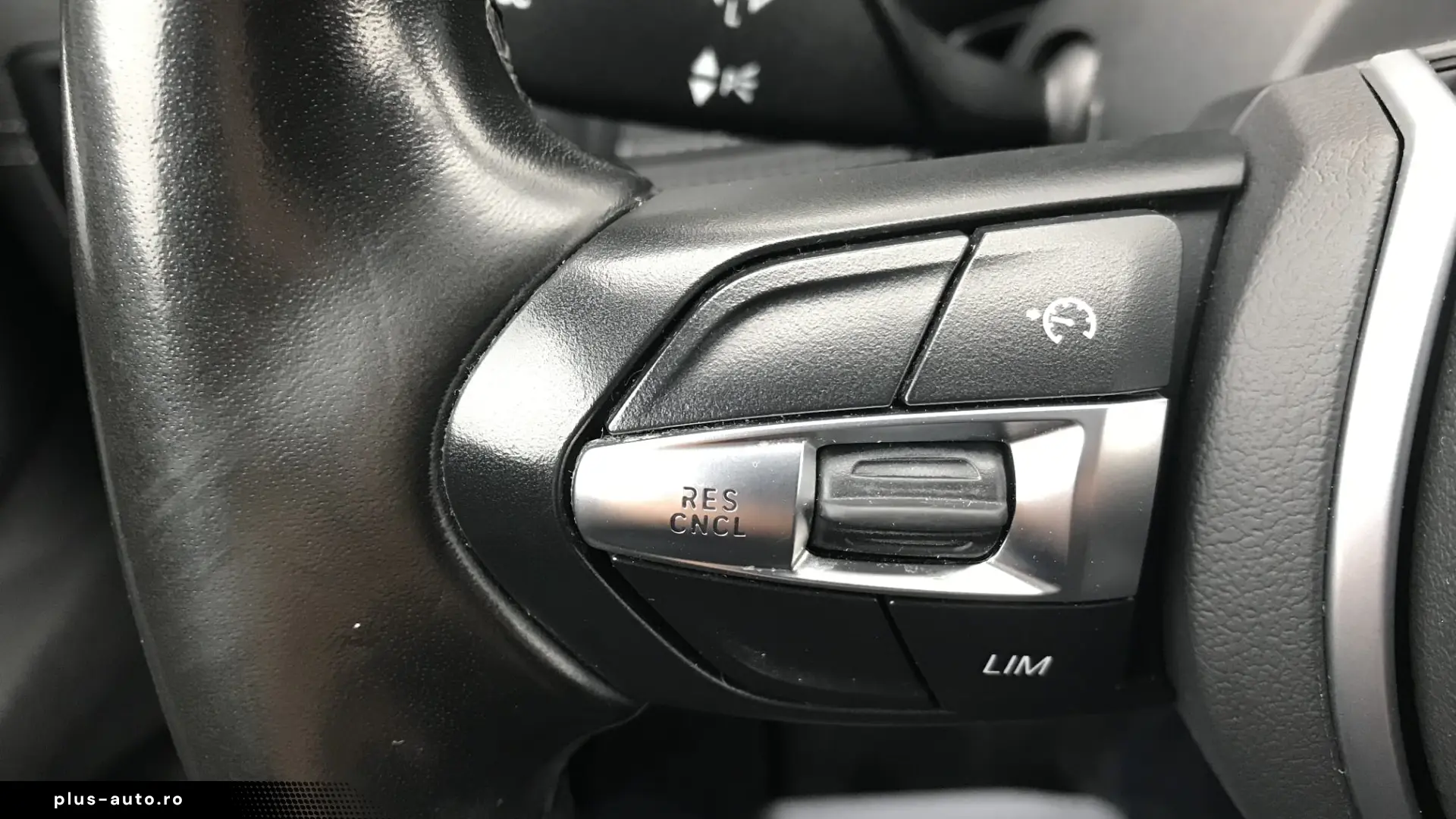BMW X1 sDrive18d AT