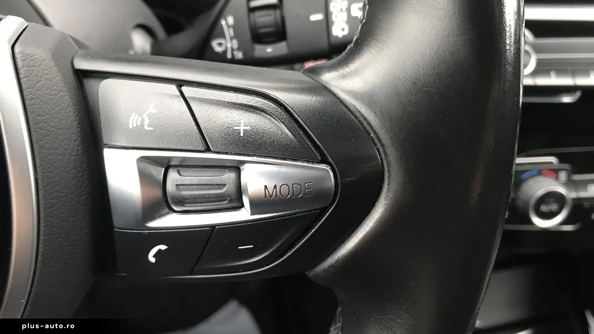 BMW X1 sDrive18d AT