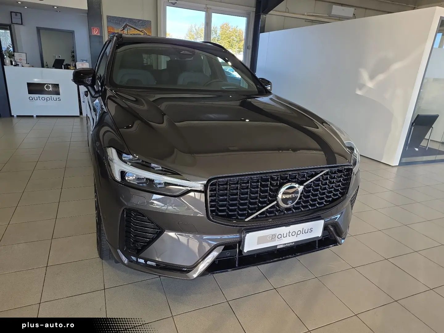 VOLVO XC60 B5 Ultra Dark AWD ACC BLIS FourC AHK 360