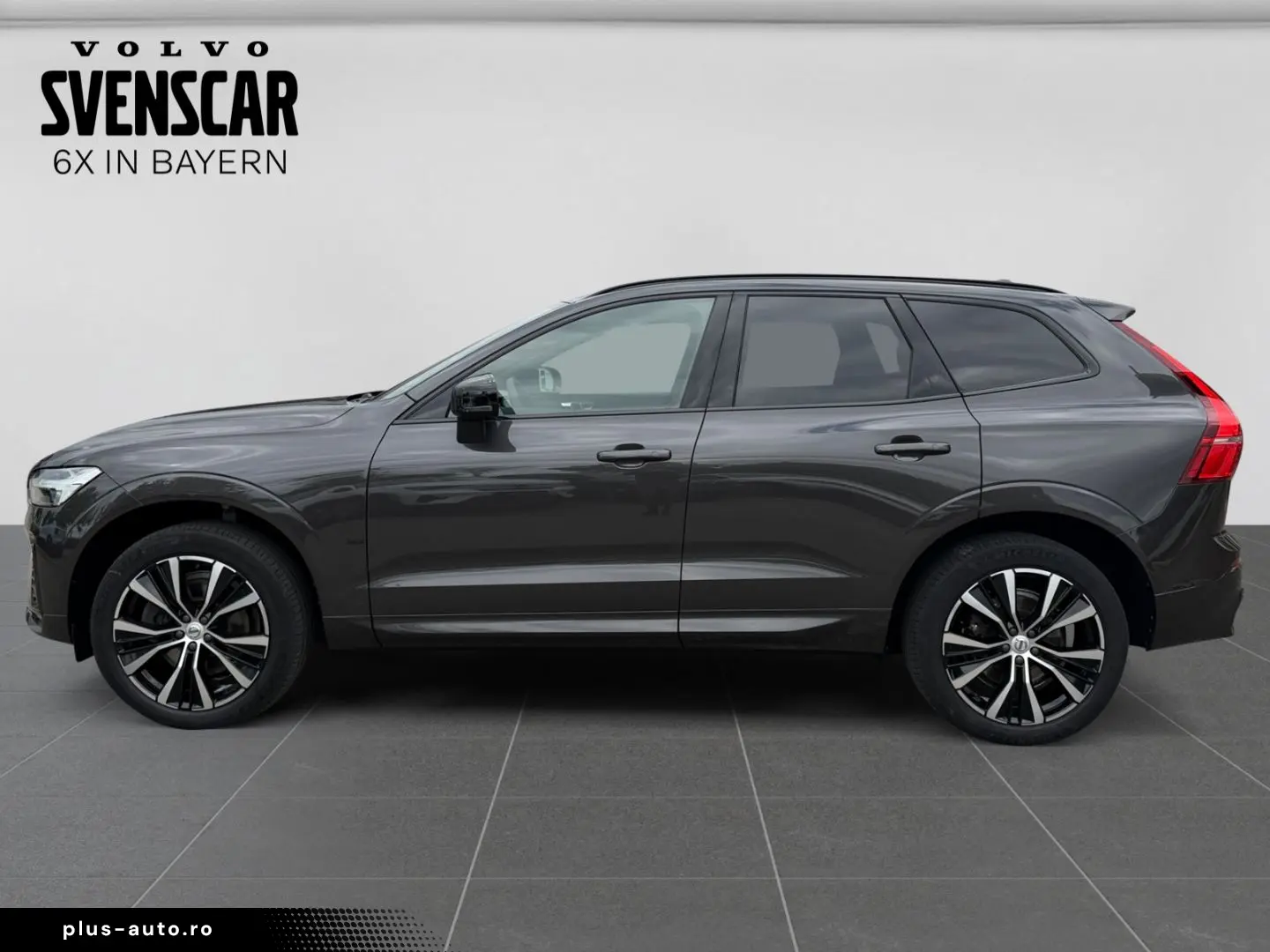 VOLVO XC60 B5 Ultimate Dark AWD HUD  StandHZG H&K Luft