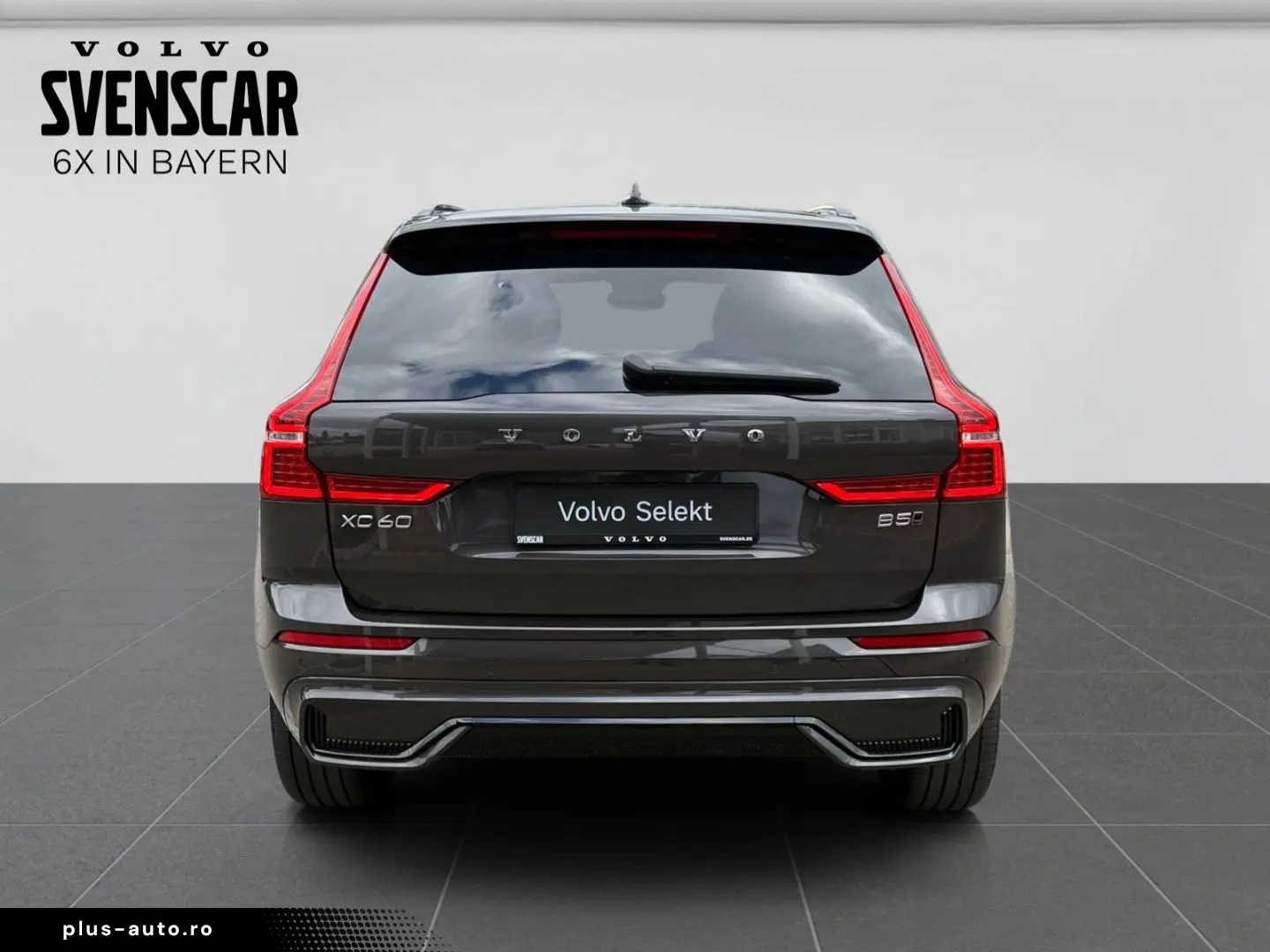 VOLVO XC60 B5 Ultimate Dark AWD HUD  StandHZG H&K Luft