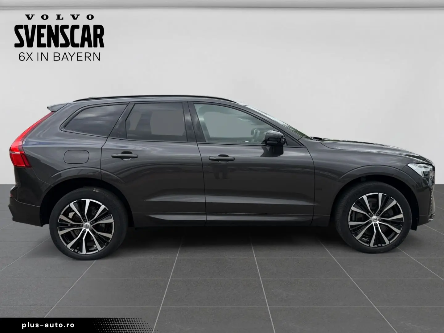 VOLVO XC60 B5 Ultimate Dark AWD HUD  StandHZG H&K Luft