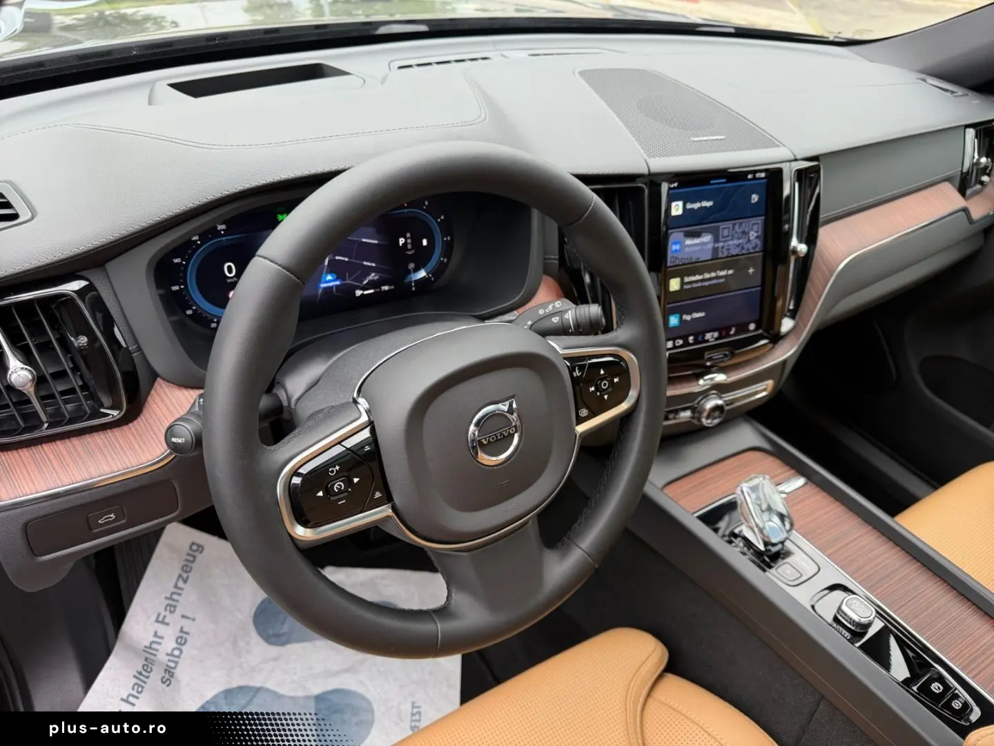 VOLVO XC60 B5 Ultimate Dark AWD HUD  StandHZG H&K Luft