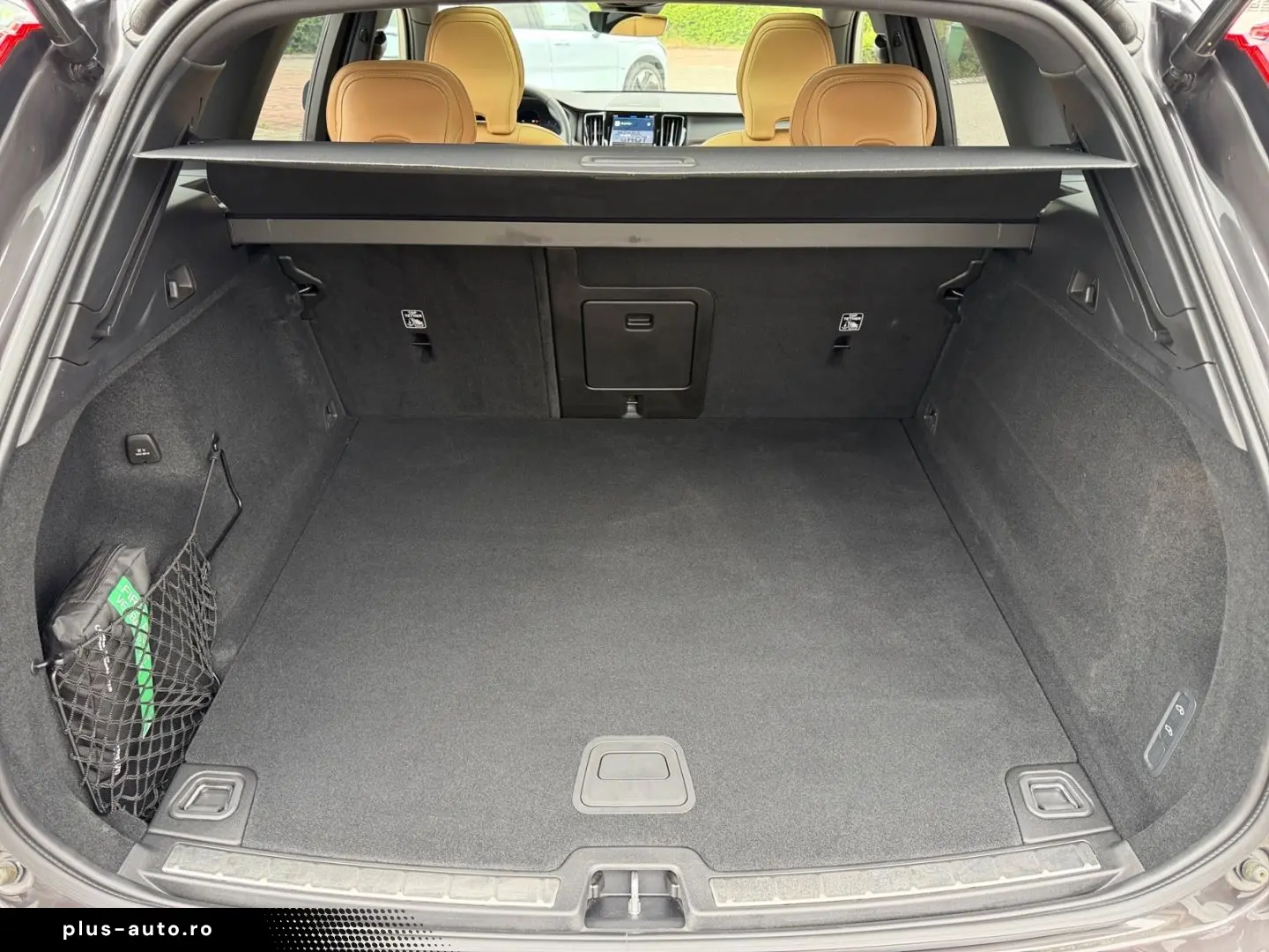 VOLVO XC60 B5 Ultimate Dark AWD HUD  StandHZG H&K Luft
