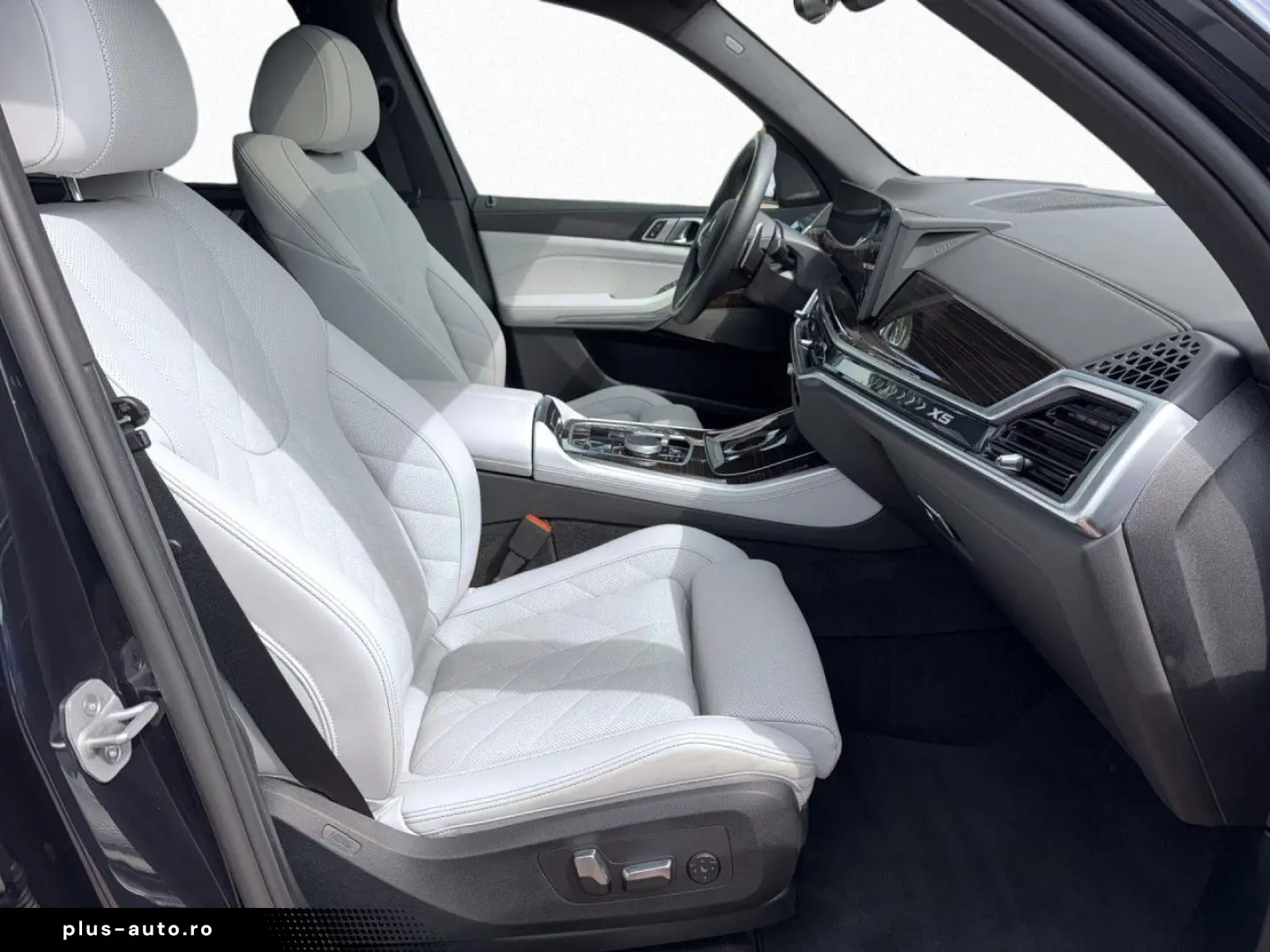 BMW X5 xDr 50e M SPORT Pano DAPro AHK Luftfed 360