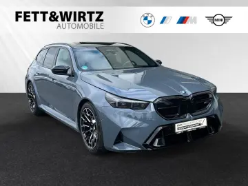 BMW M5 Touring B&W DA&PAProf. Head-Up AHK