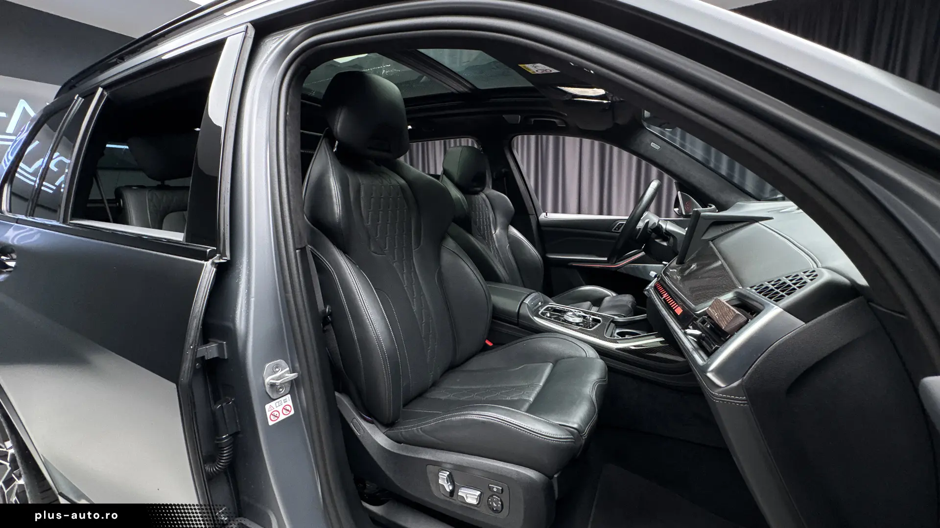 BMW X7 M60i xDrive! Full! Disponibila Imediat!