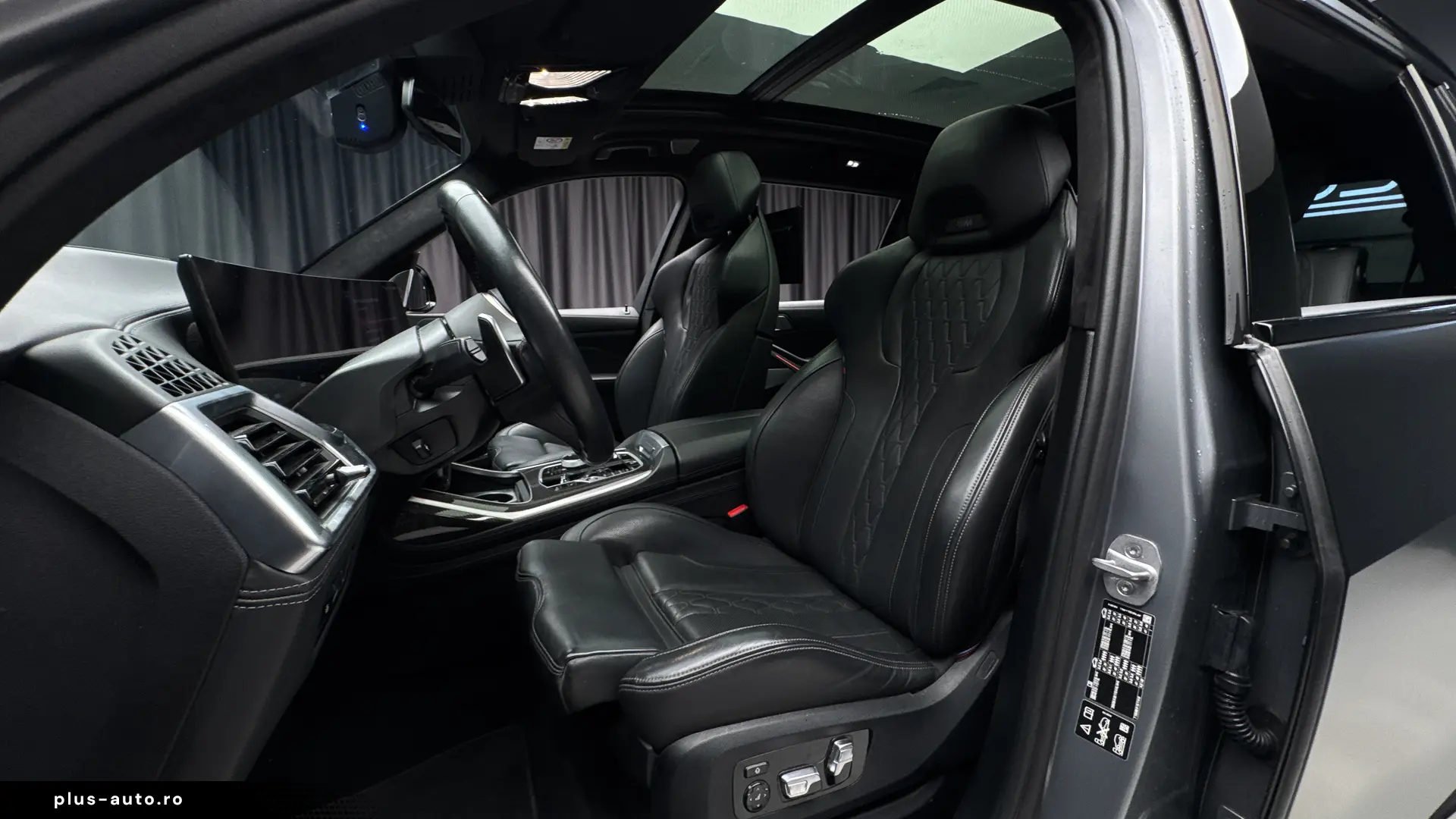 BMW X7 M60i xDrive! Full! Disponibila Imediat!