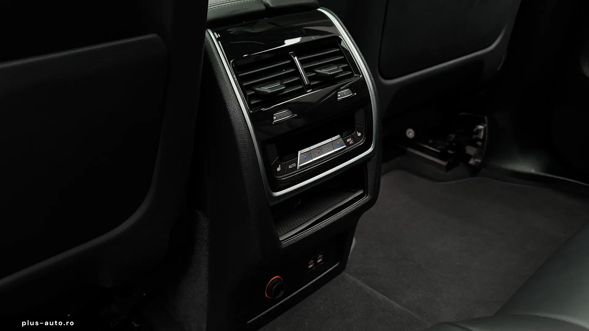 BMW X7 M60i xDrive! Full! Disponibila Imediat!