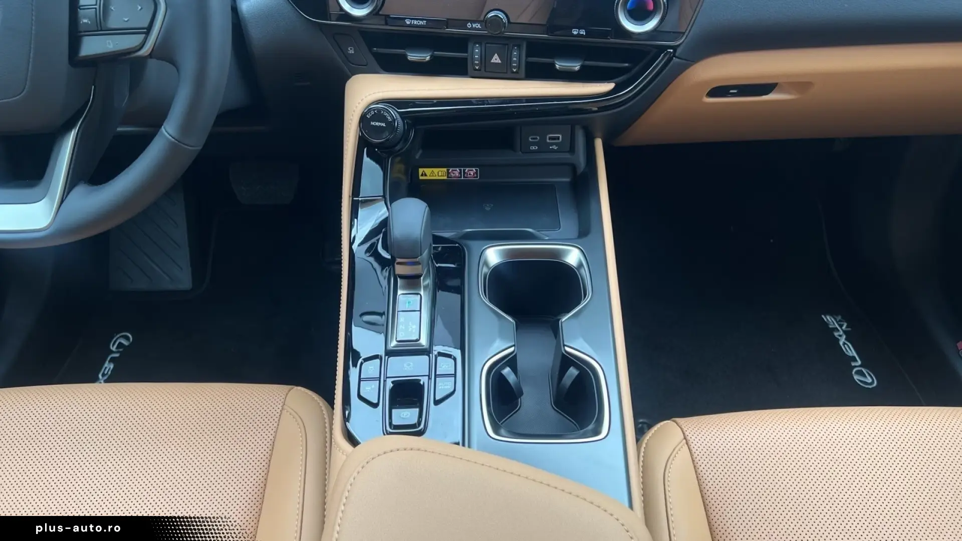 Lexus NX 450h Business E-FOUR