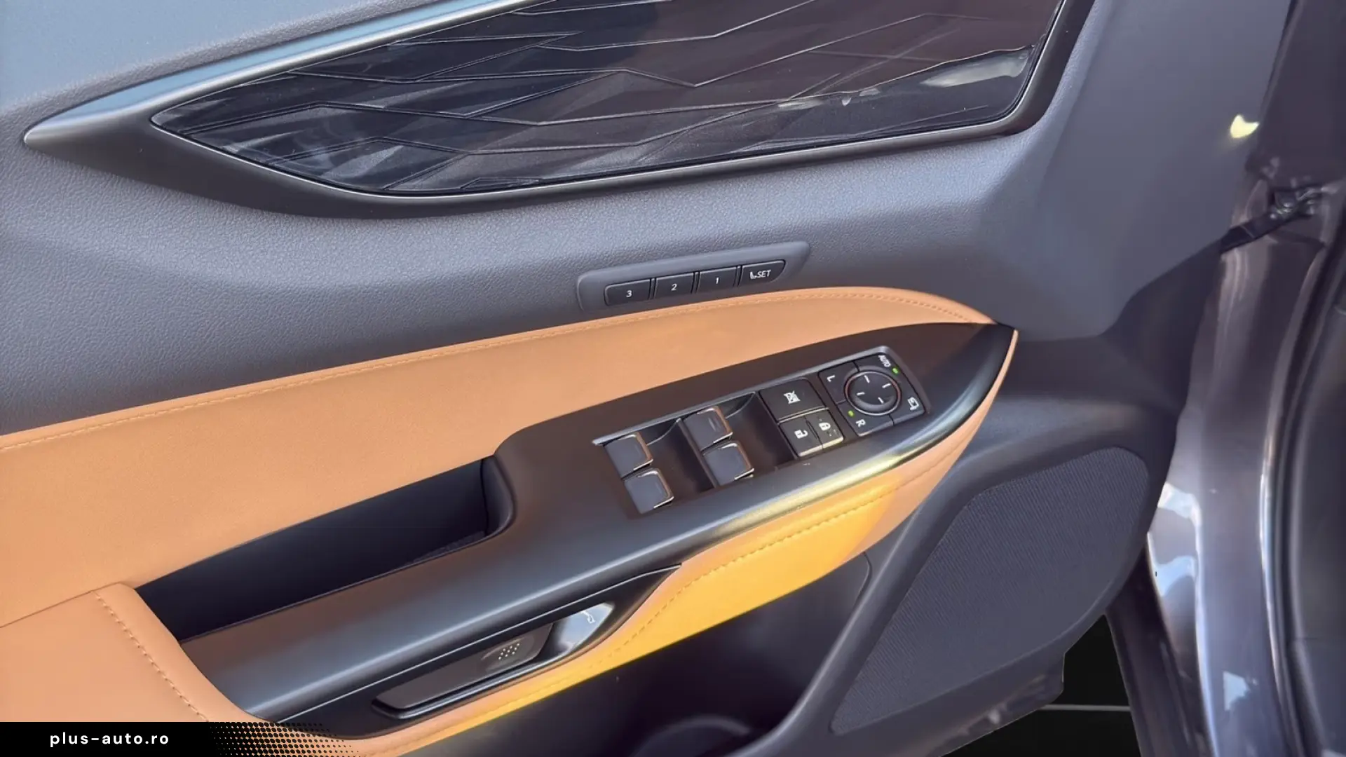 Lexus NX 450h   Executive - Panoramic