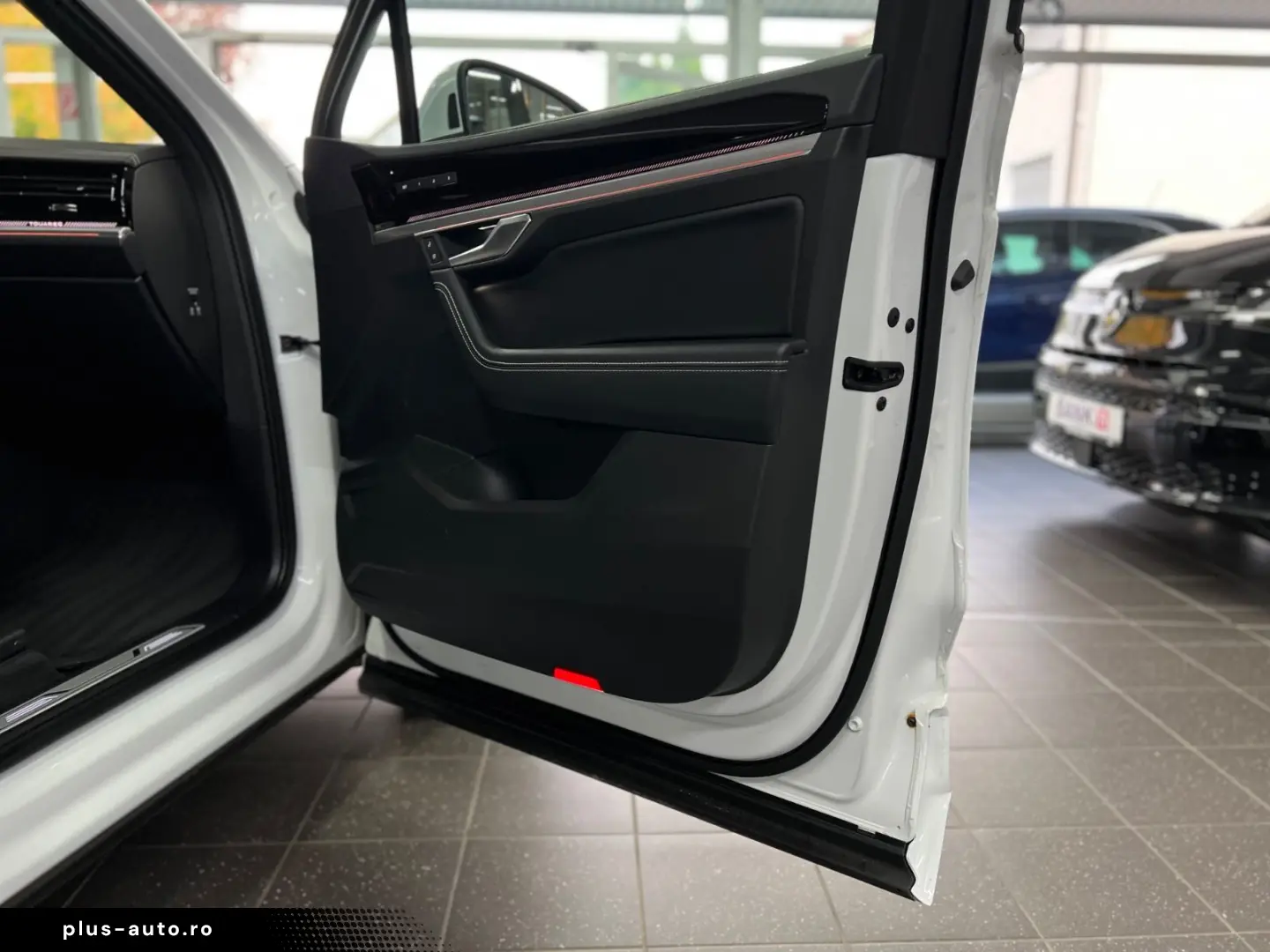 VW Touareg 3.0 TSIe 4M Elegance AHK HuD IQ REISE