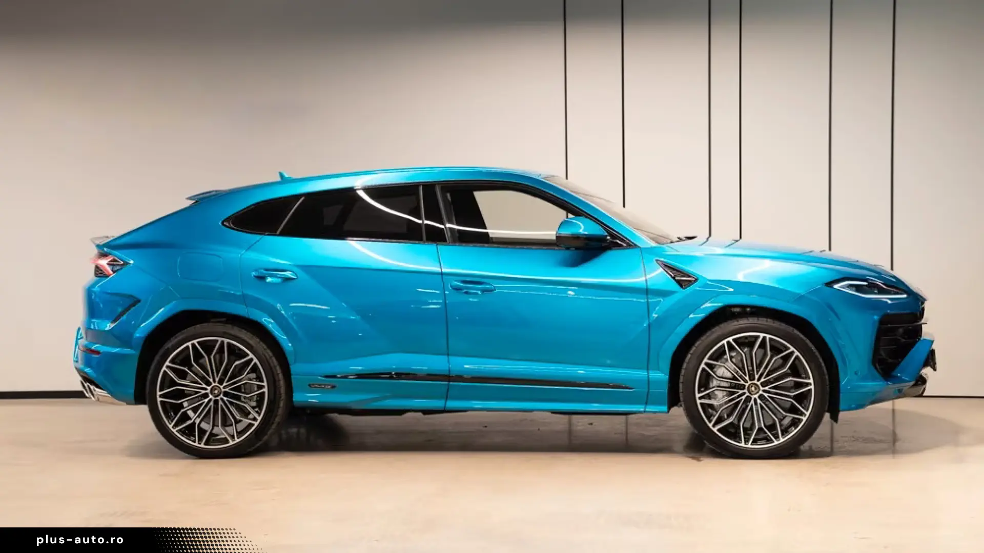 LAMBORGHINI URUS SE CARBON SPORTIVO B&O 3D • MASAJ