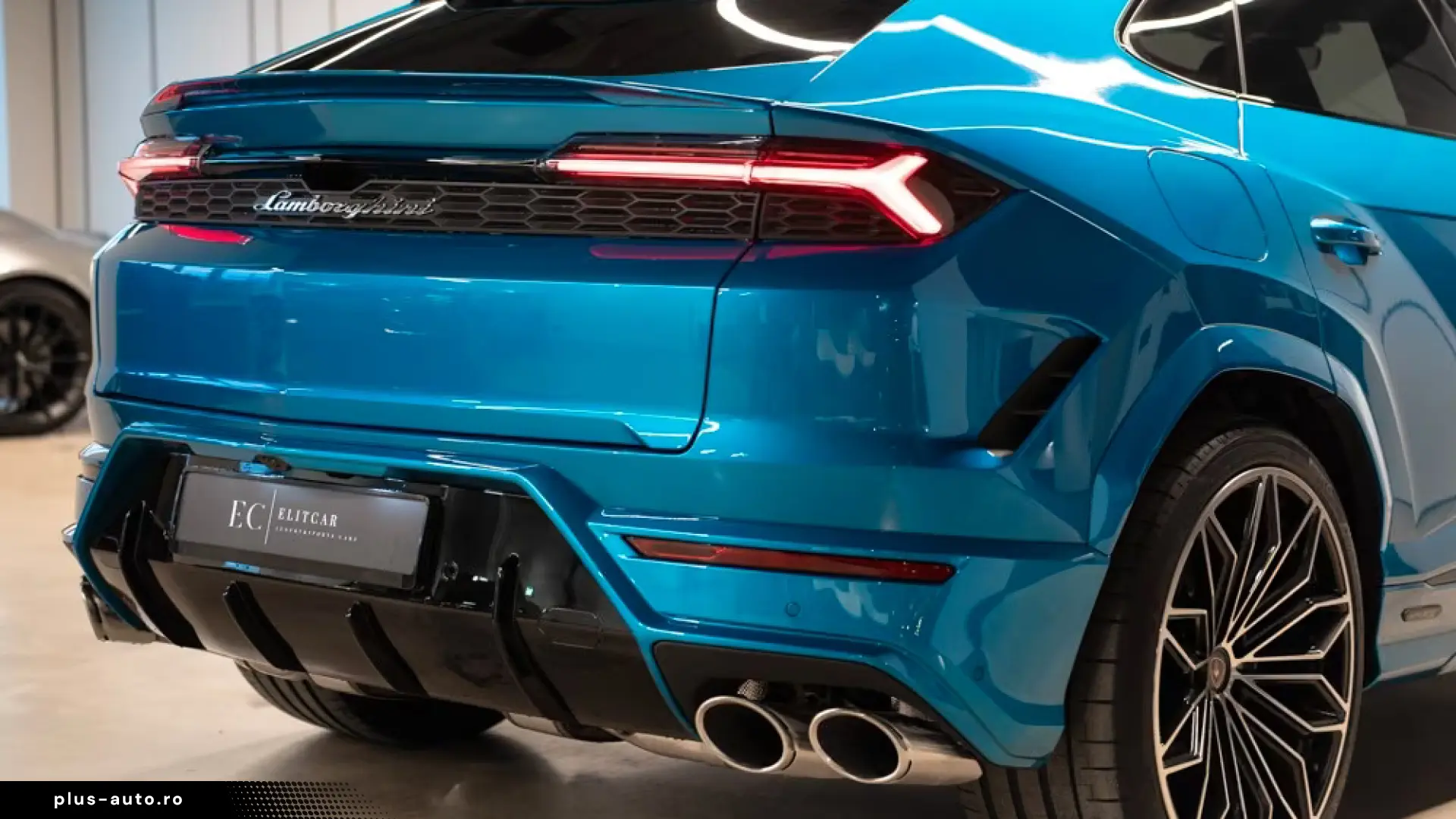 LAMBORGHINI URUS SE CARBON SPORTIVO B&O 3D • MASAJ