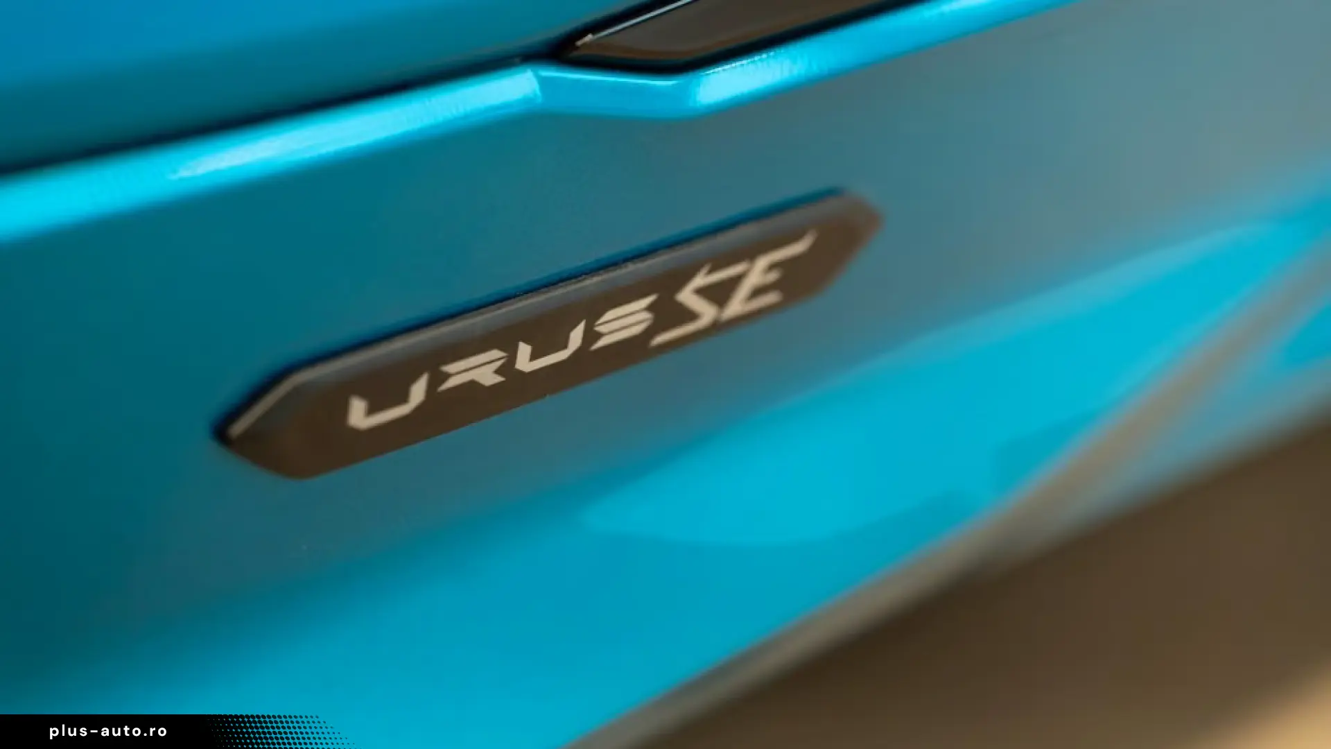 LAMBORGHINI URUS SE CARBON SPORTIVO B&O 3D • MASAJ