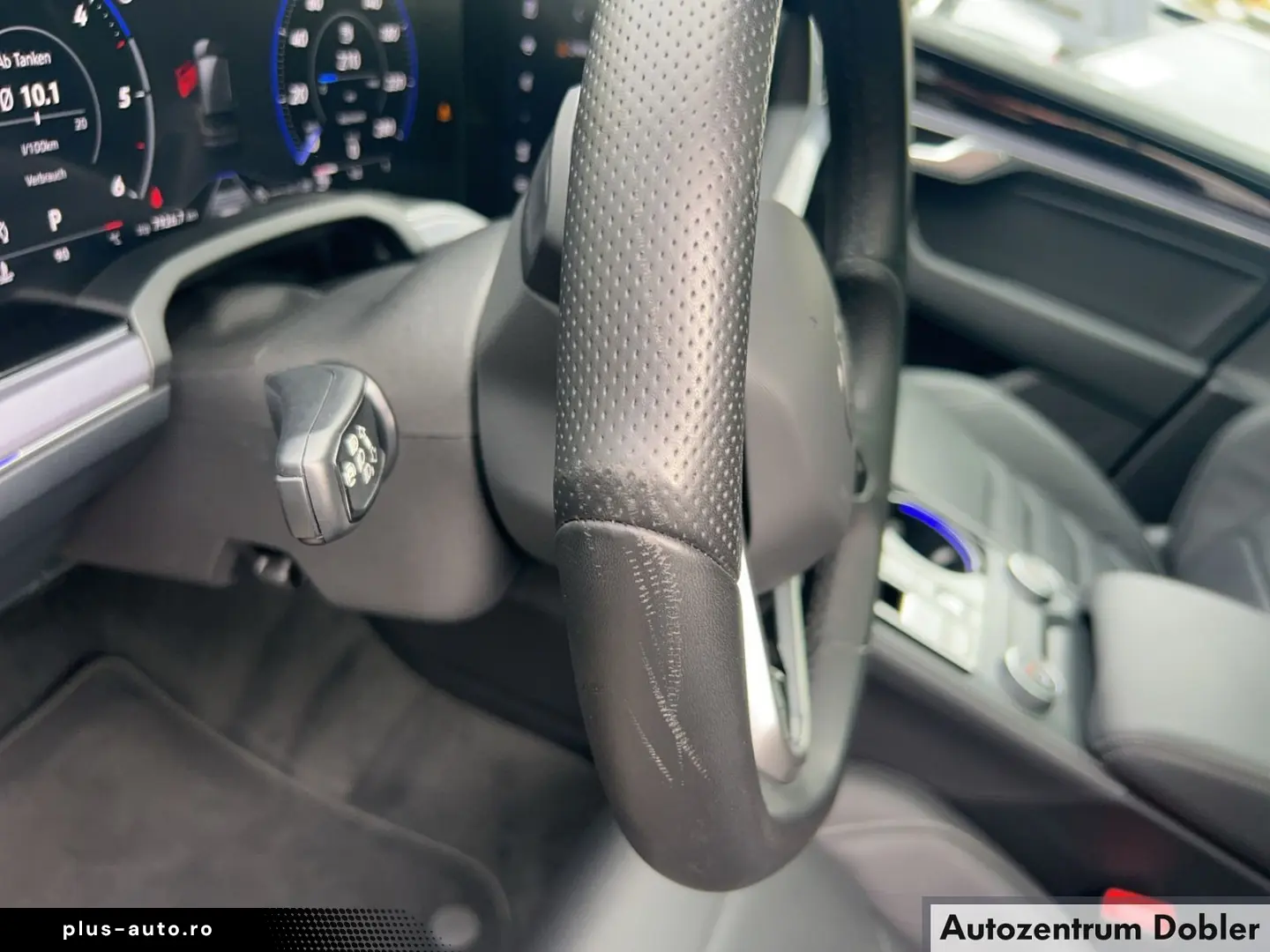 VW Touareg 3.0 TDI 4Motion R-Line LUFT AHK Pano LED