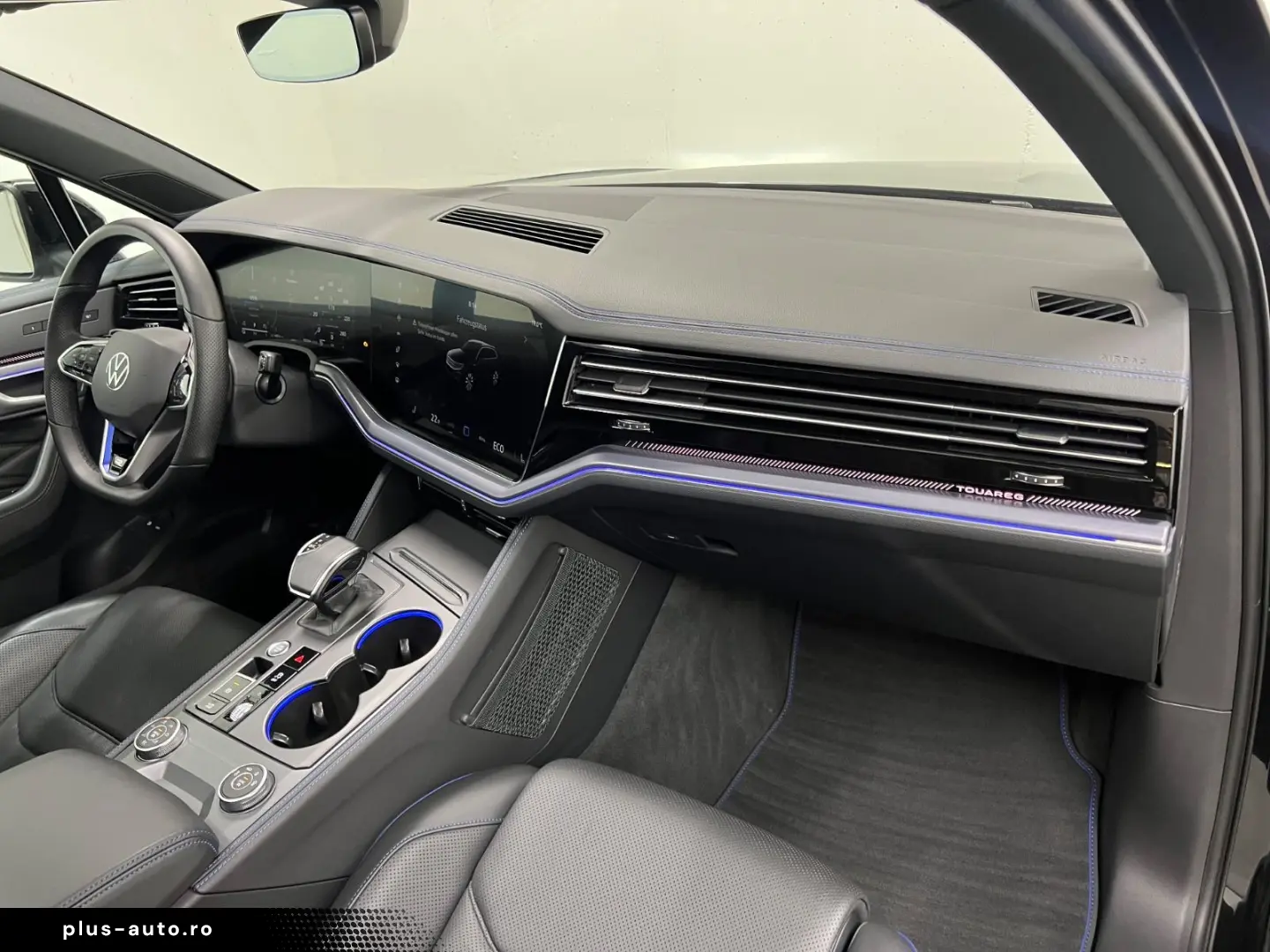 VW Touareg 3.0 TSI eHybrid R  IQ Drive  Pano  AHK