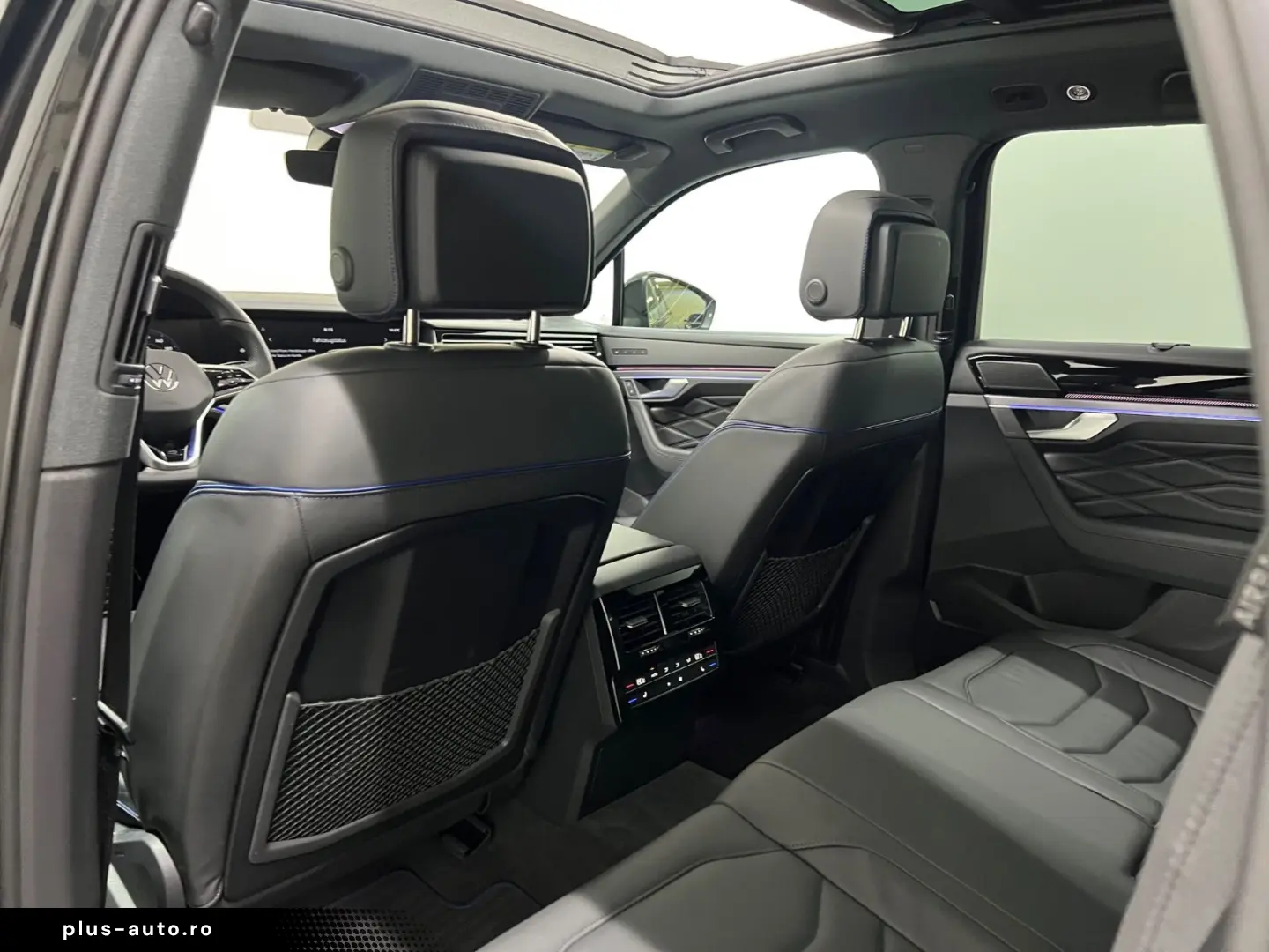 VW Touareg 3.0 TSI eHybrid R  IQ Drive  Pano  AHK