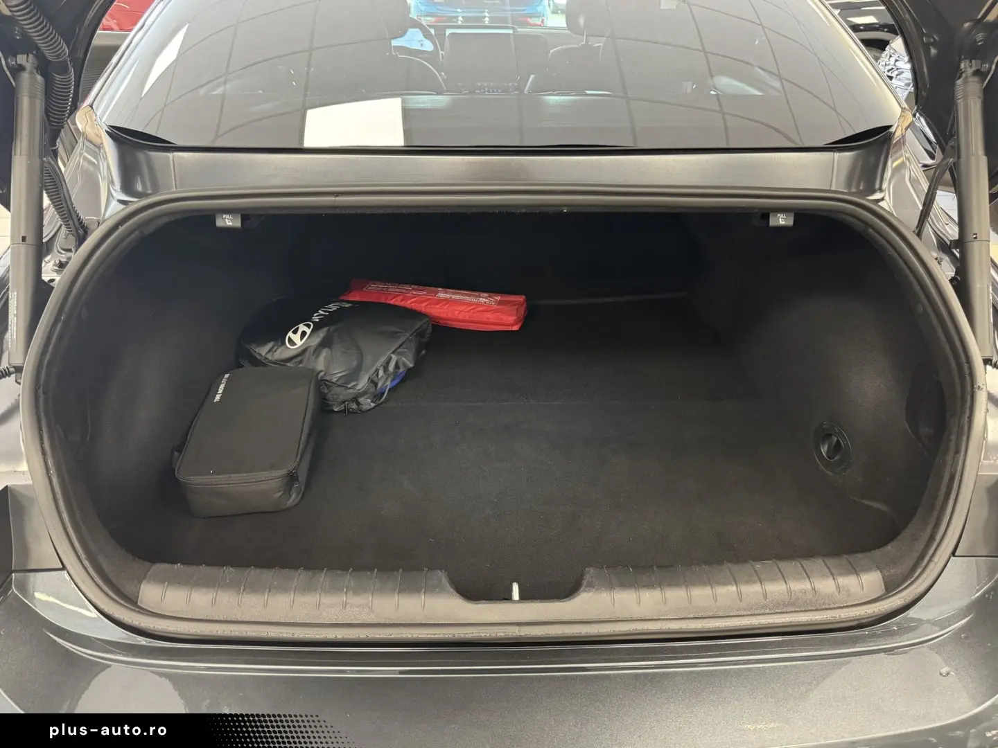HYUNDAI Ioniq 6 Uniq 4WD BOSE ACC LED Leder CarPlay 1H