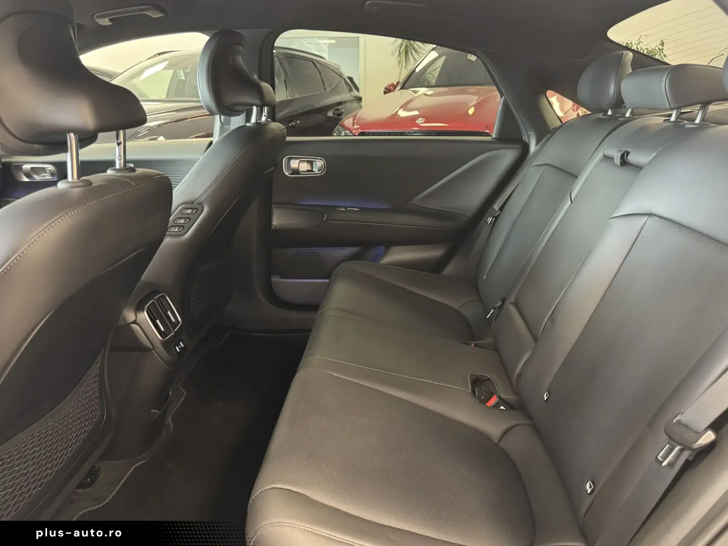 HYUNDAI Ioniq 6 Uniq 4WD BOSE ACC LED Leder CarPlay 1H