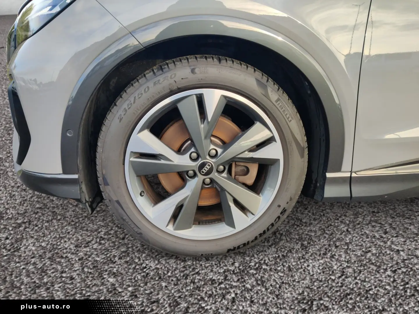 AUDI Q4 45 e-tron quattro S line 77kWh Matrix Keyless