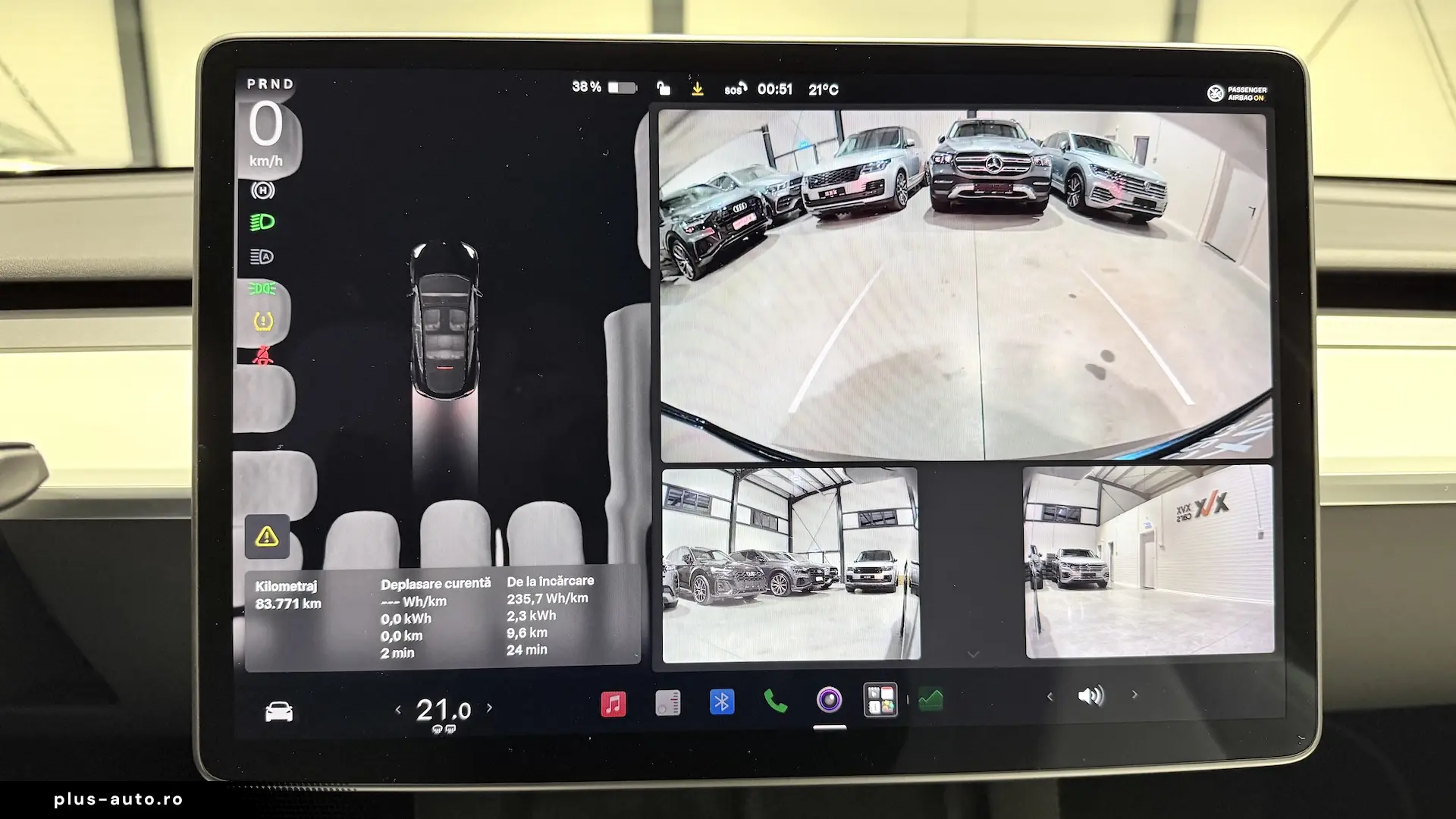Tesla Model Y Performance Dual Motor Interior Alb