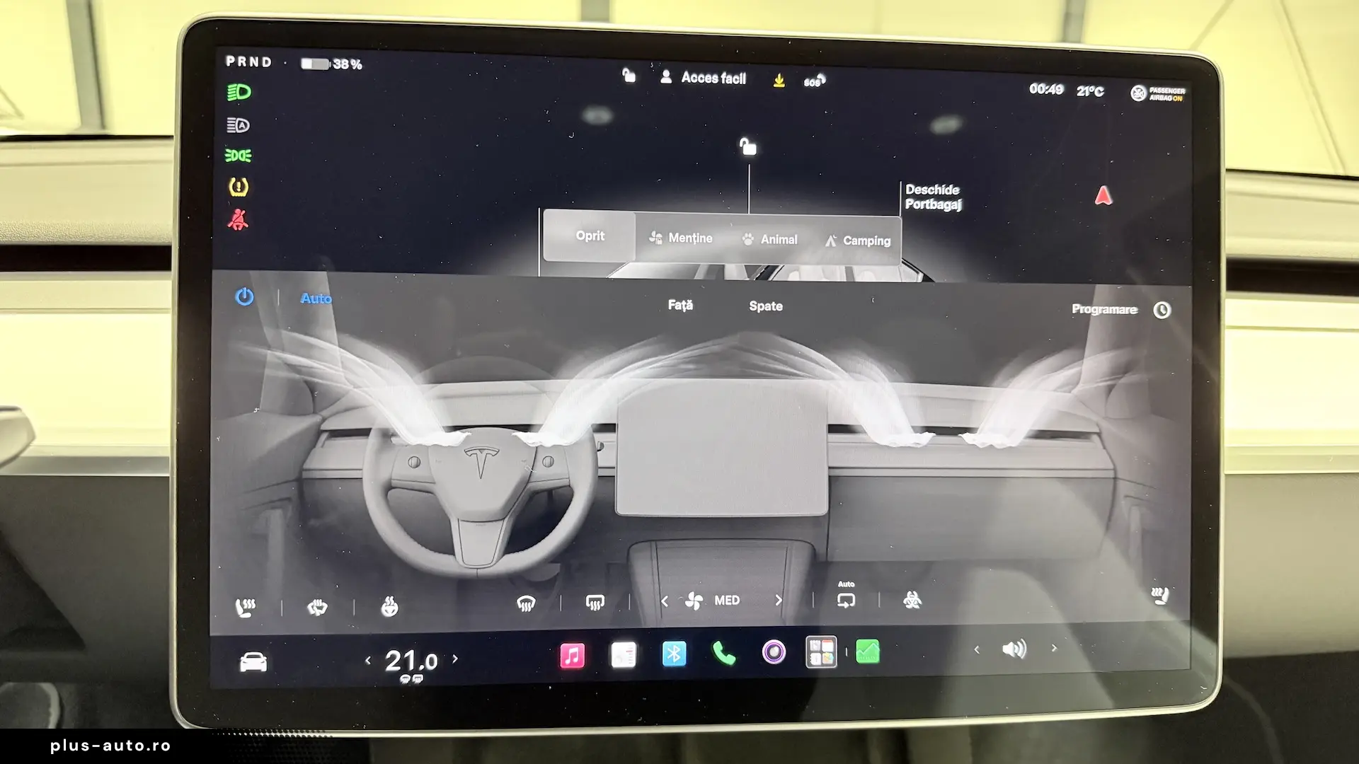 Tesla Model Y Performance Dual Motor Interior Alb