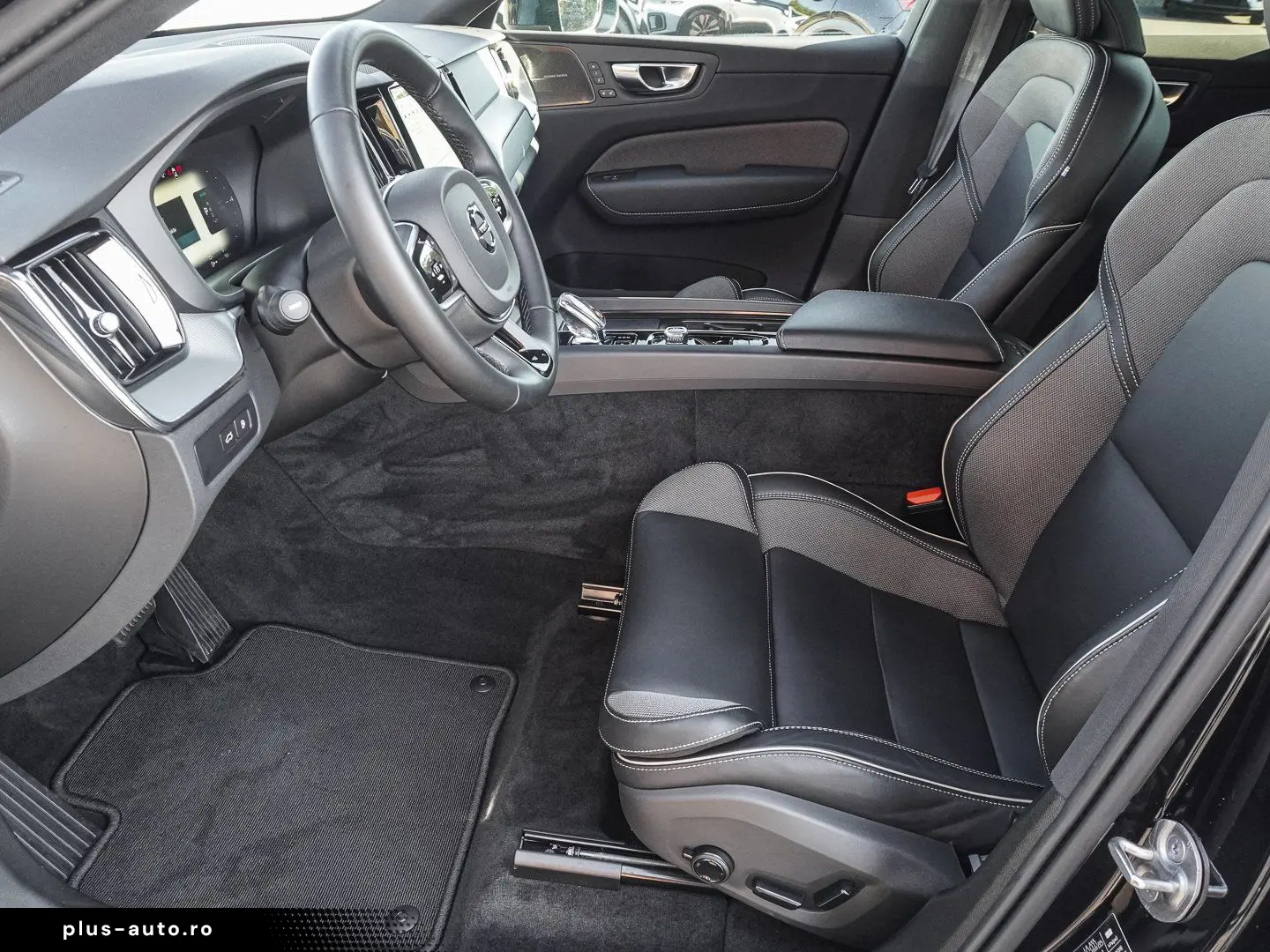 VOLVO XC60 T8 AWD Black Edition Plus Plug-in Hybrid AH