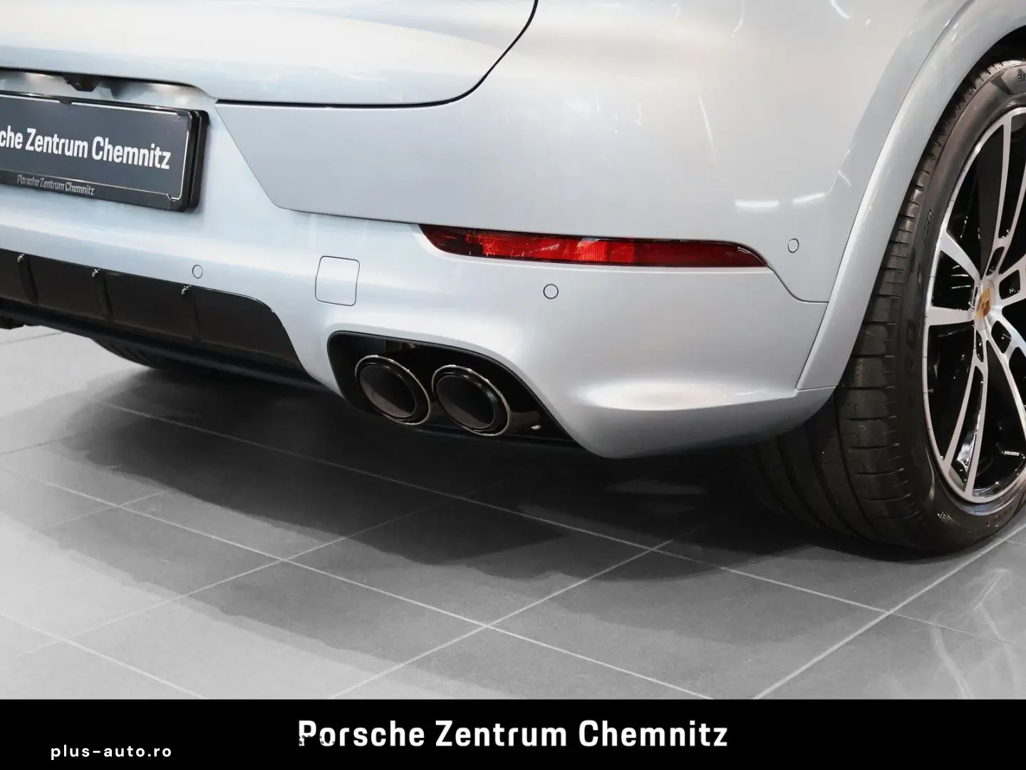 PORSCHE Cayenne E-Hybrid Black Edition!;Massage;Head-Up;