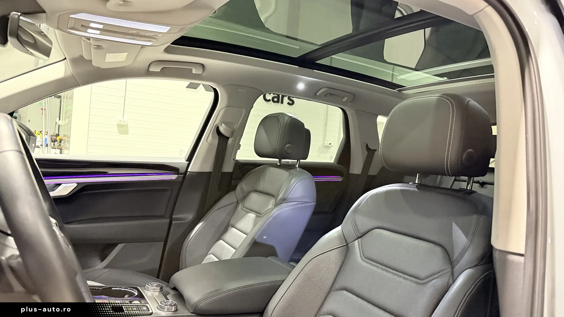 VW Touareg eHybrid Ventilatie Panoramic IQ Light Keyless