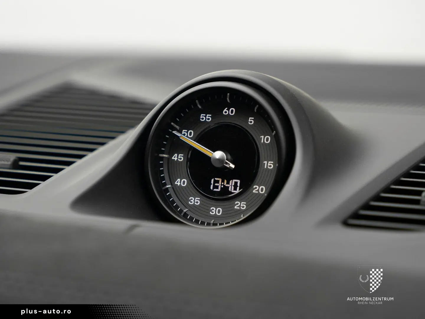 PORSCHE Cayenne Turbo GT-Paket TECHART Beifahrer-Display