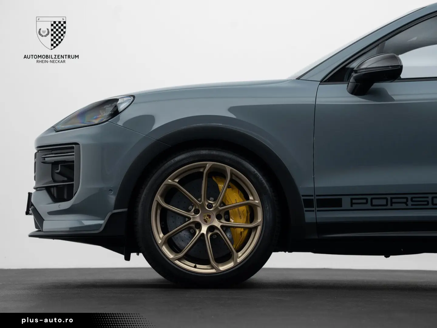 PORSCHE Cayenne Turbo GT-Paket TECHART Beifahrer-Display