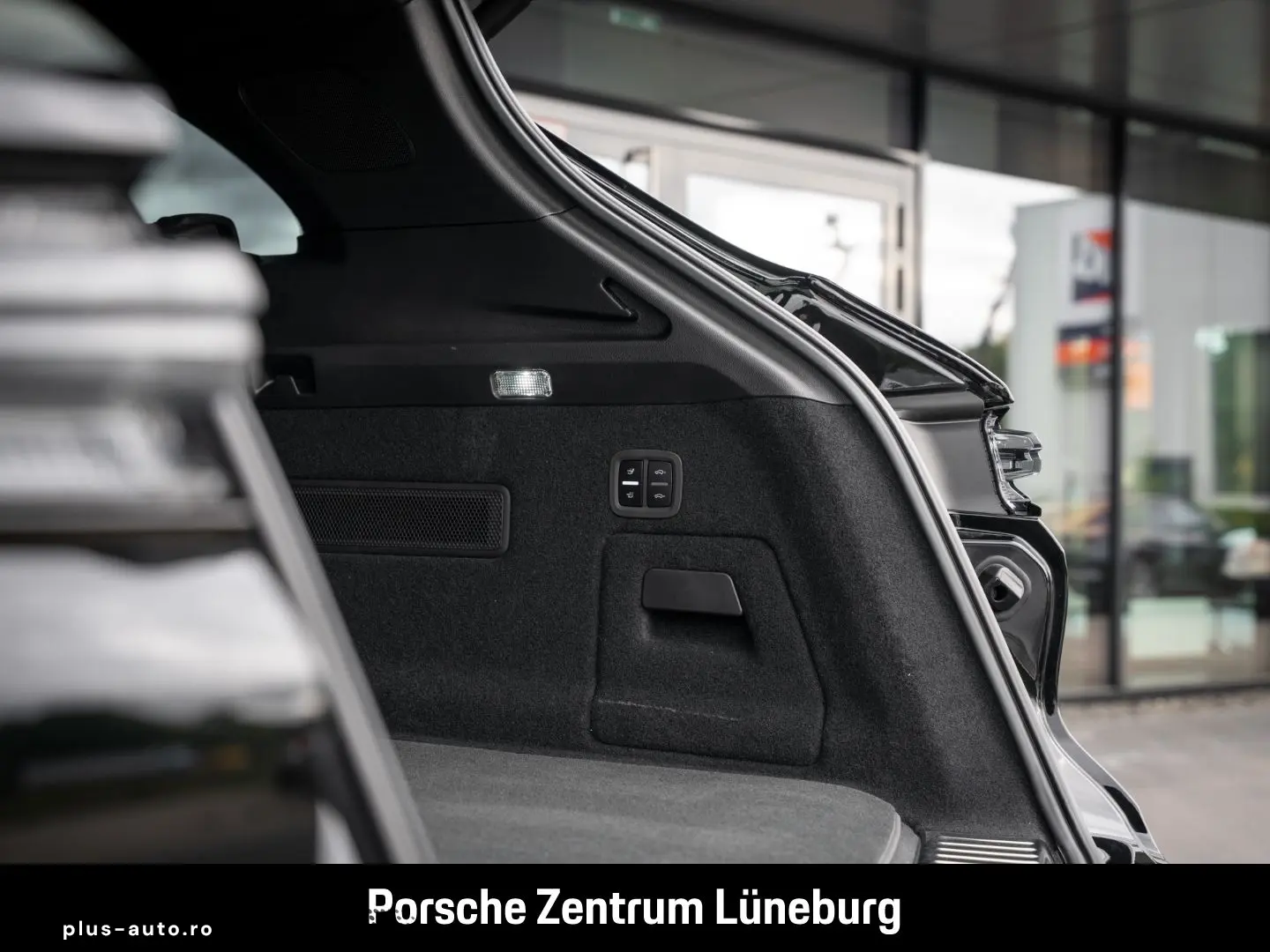 PORSCHE Cayenne Turbo E-Hybrid Burmester Clubleder PDCC