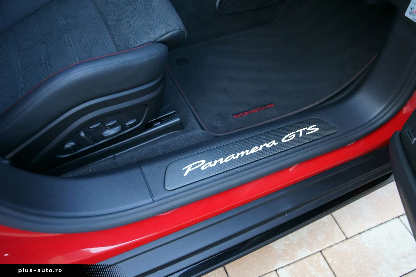 PORSCHE Panamera GTS  HLA CARBON P-Display 4-Zone