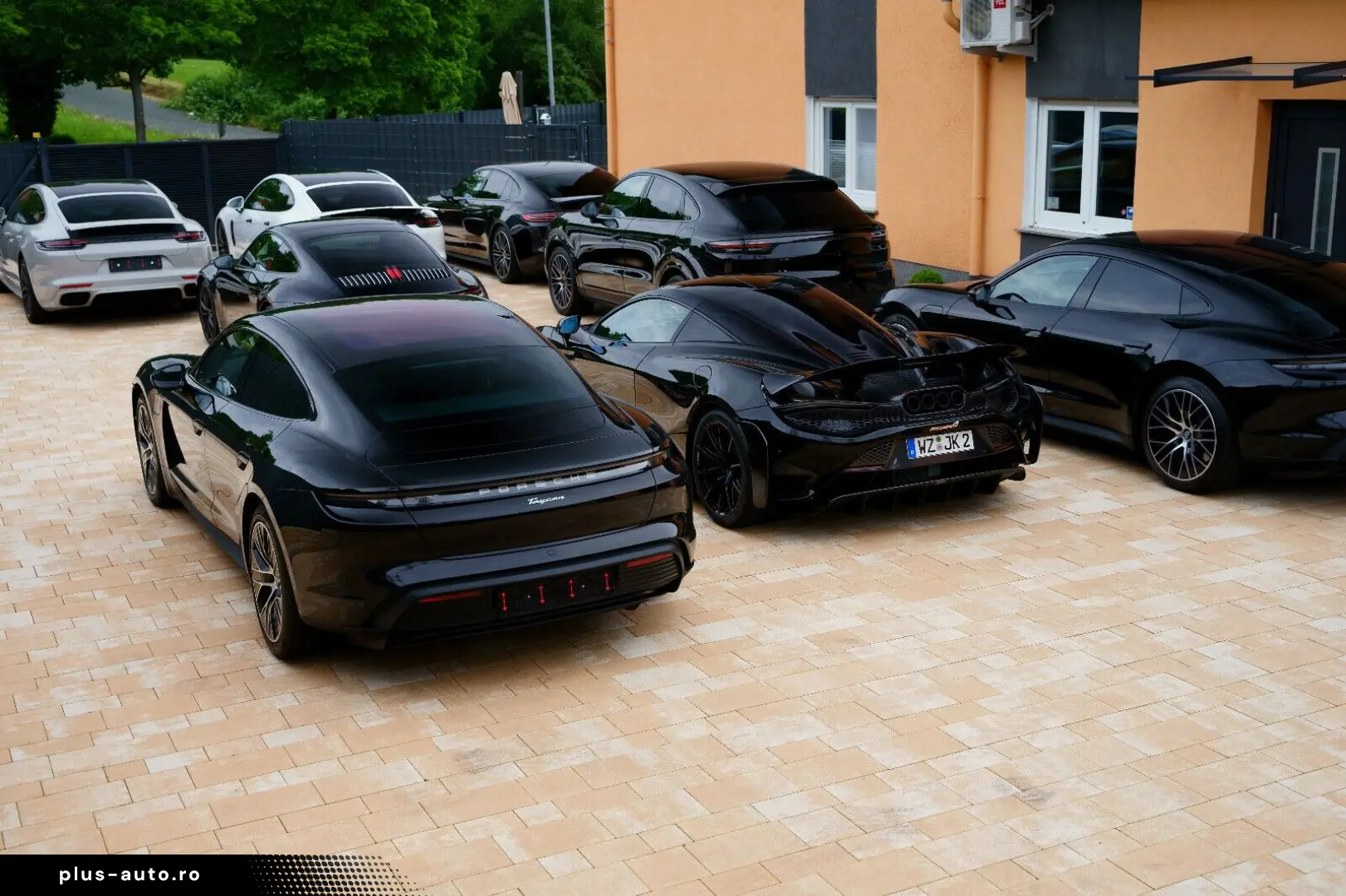 PORSCHE Panamera GTS  HLA CARBON P-Display 4-Zone