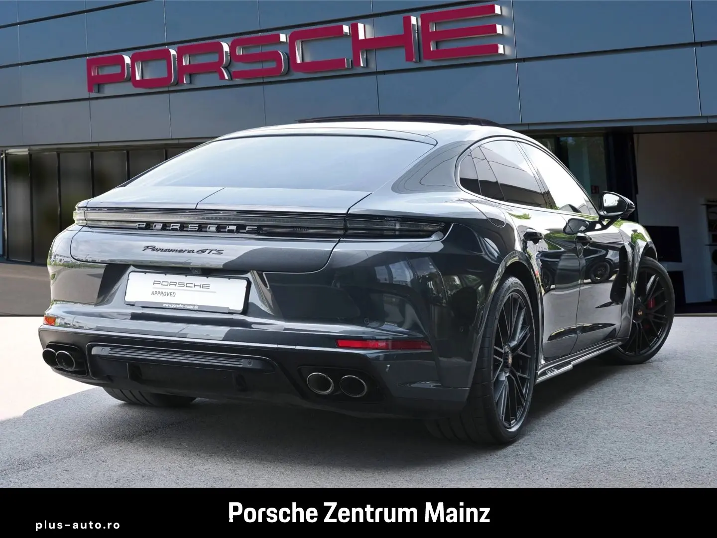 PORSCHE Panamera GTS InnoDrive HA-Lenkung Soft-Close