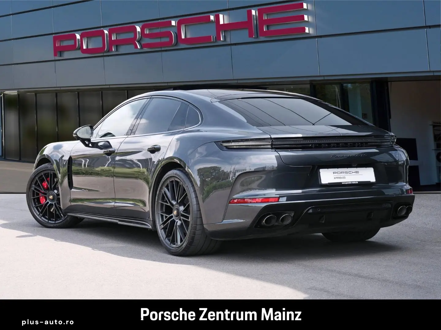 PORSCHE Panamera GTS InnoDrive HA-Lenkung Soft-Close