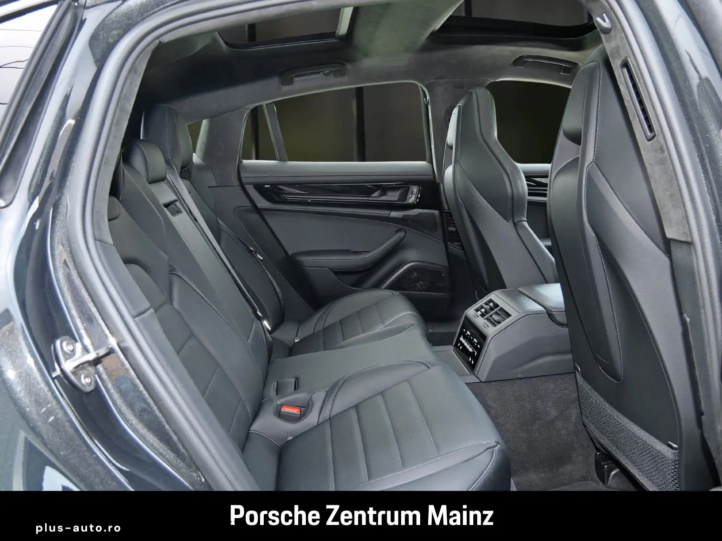 PORSCHE Panamera GTS InnoDrive HA-Lenkung Soft-Close