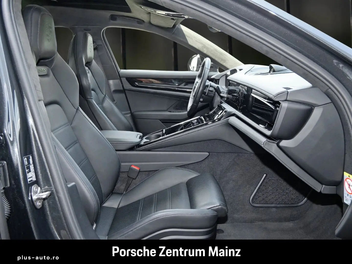 PORSCHE Panamera GTS InnoDrive HA-Lenkung Soft-Close