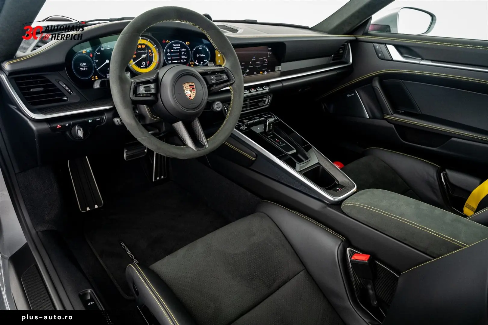 PORSCHE 992 Turbo S Coupé Burmester Vollschale Leichtbau