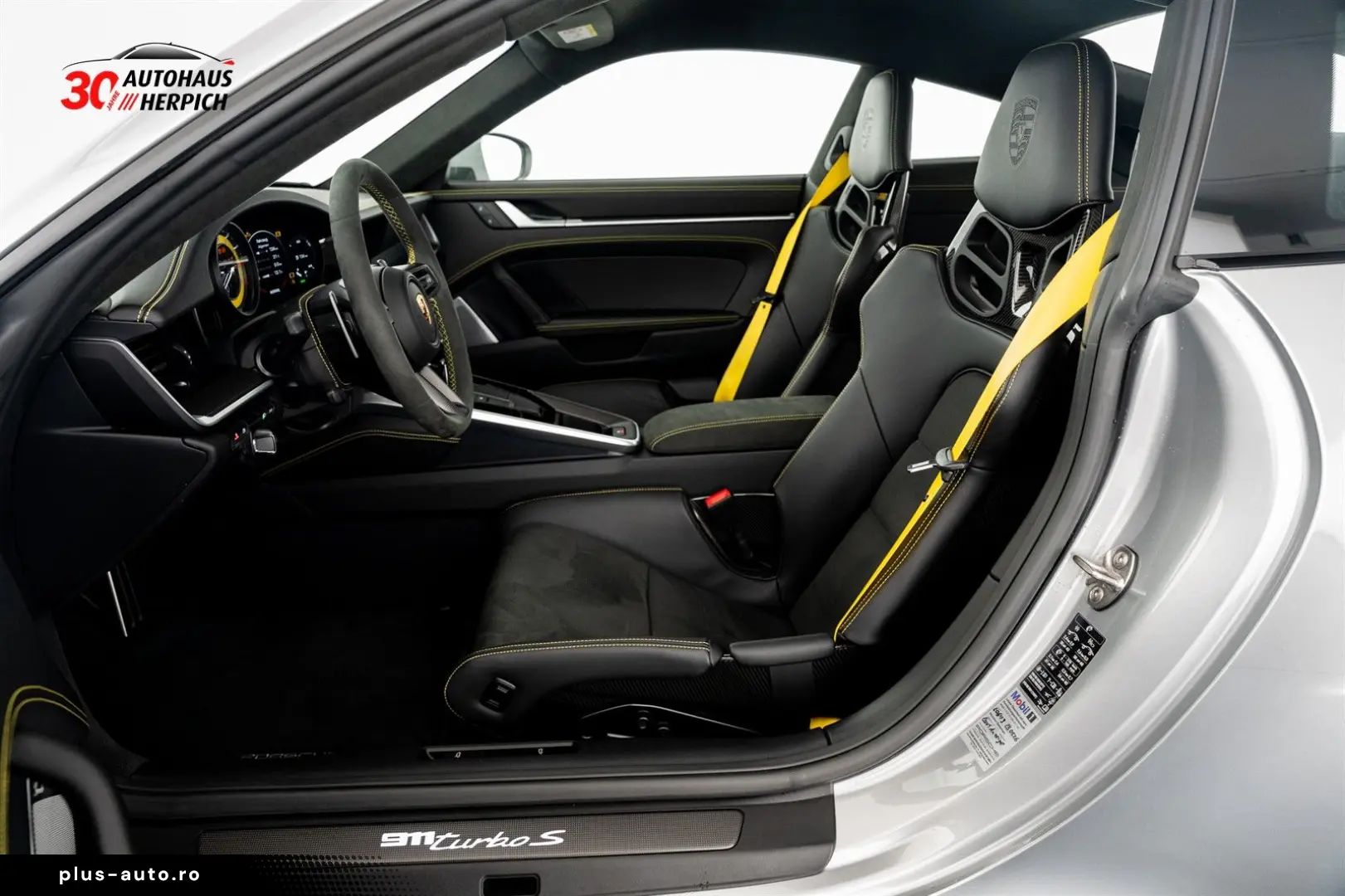 PORSCHE 992 Turbo S Coupé Burmester Vollschale Leichtbau