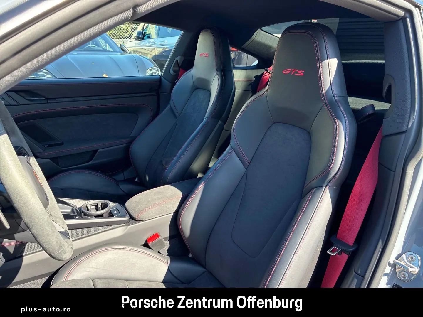 PORSCHE 992 (911) Carrera 4 GTS Mmry Inno Lift Bose 360