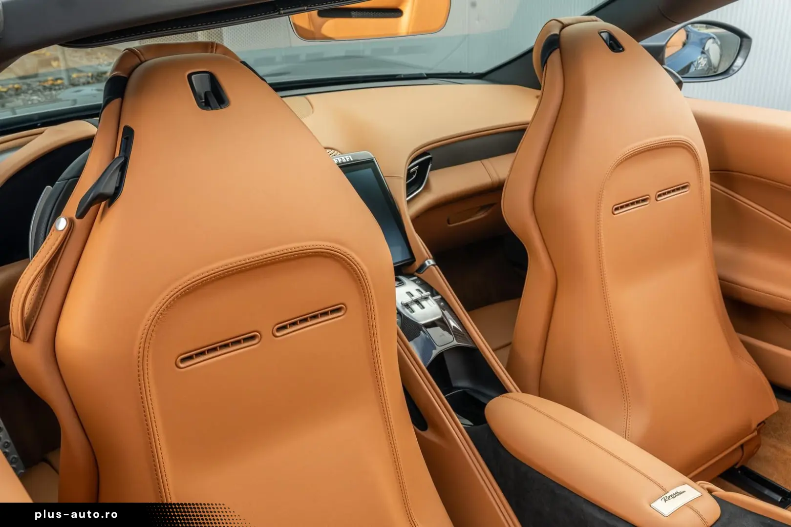 FERRARI Roma Spider  full Carbon ACC 360MatrixLED JBL