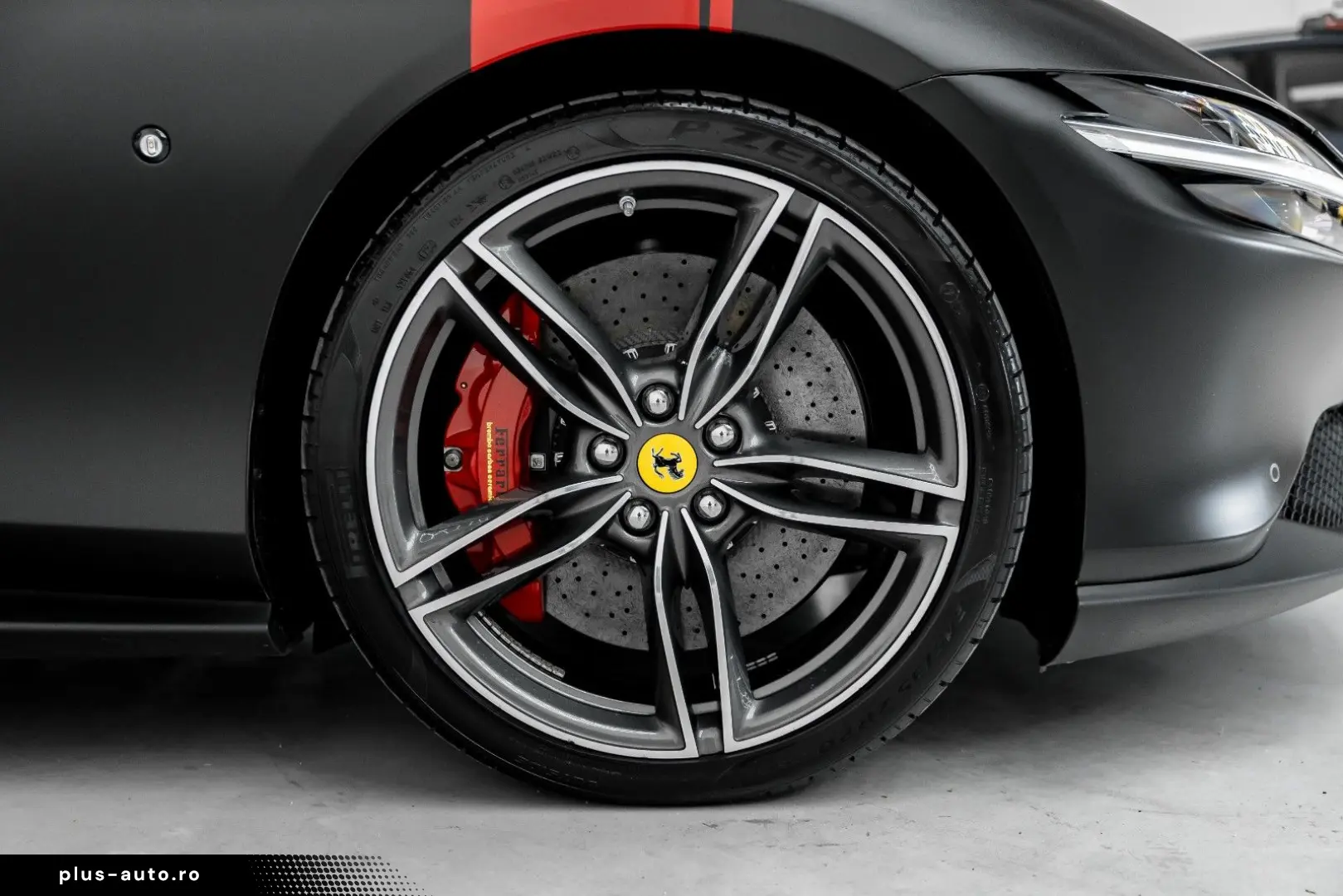 FERRARI Roma 3.9 T V8 Spider DCT