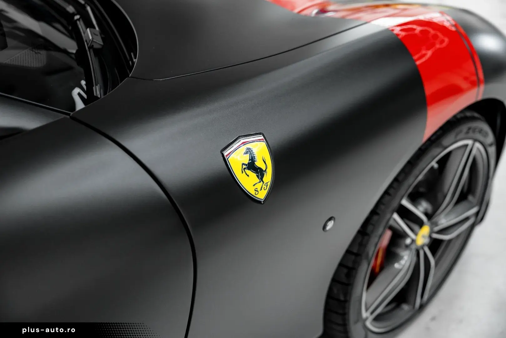 FERRARI Roma 3.9 T V8 Spider DCT